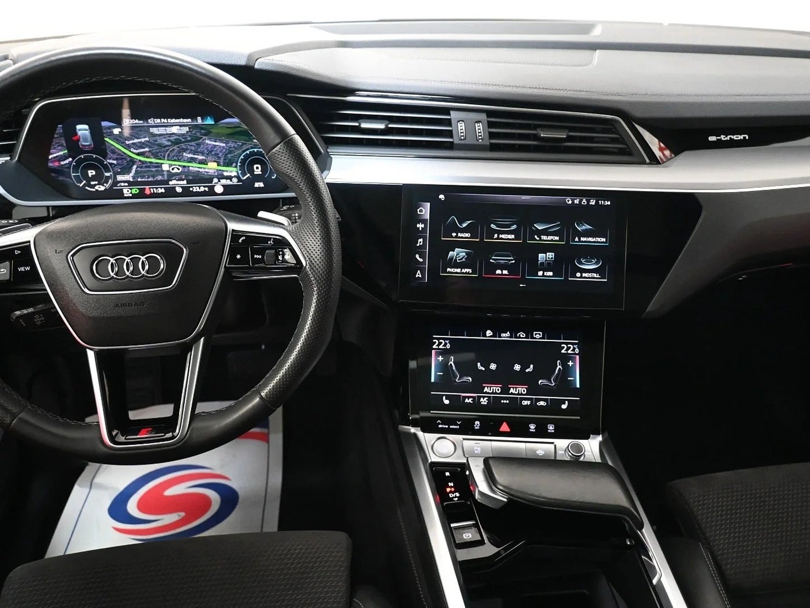 Audi e-tron 55 quattro, 408ps, 2019