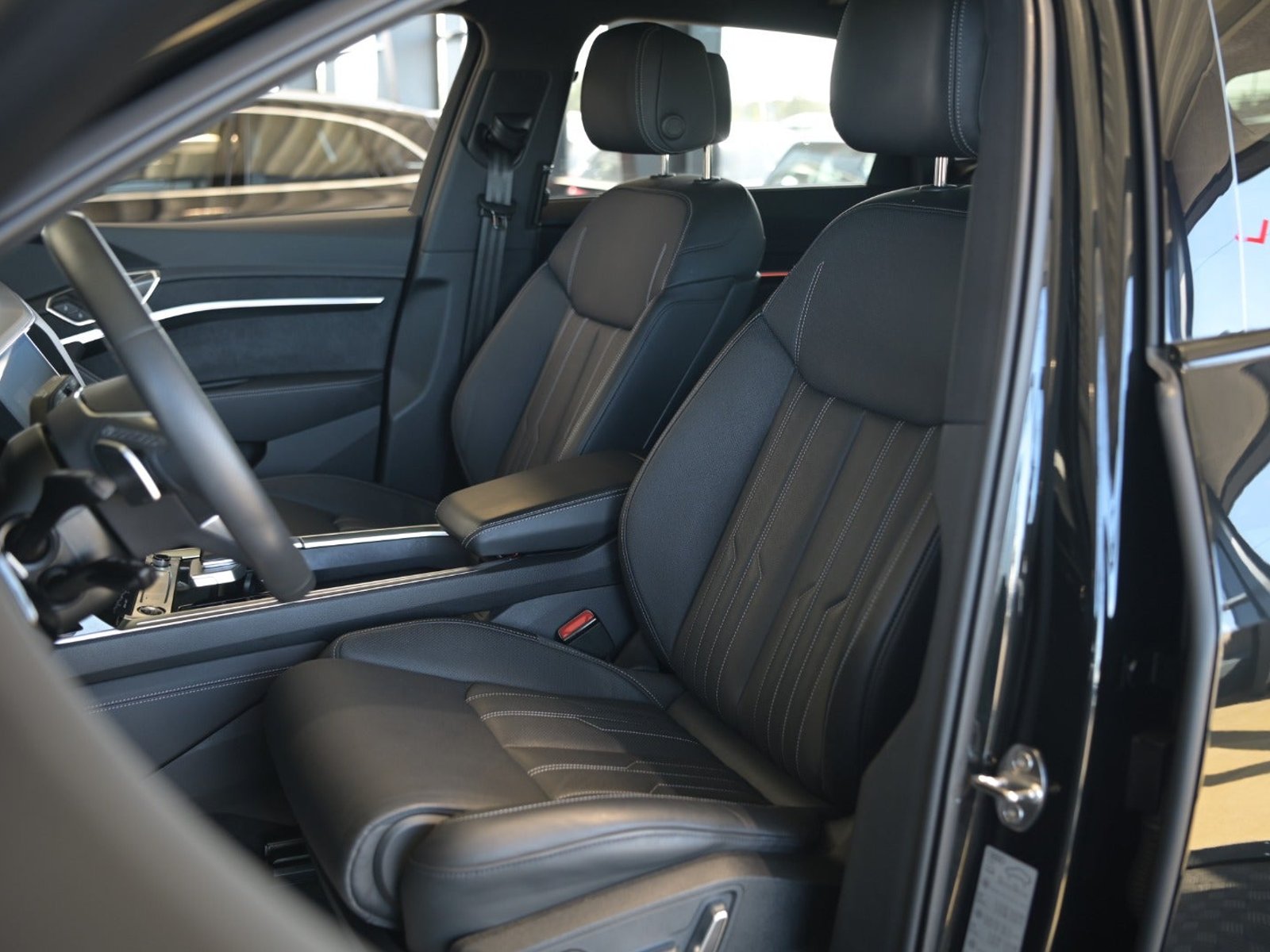 Audi e-tron 55 quattro, 408ps, 2023