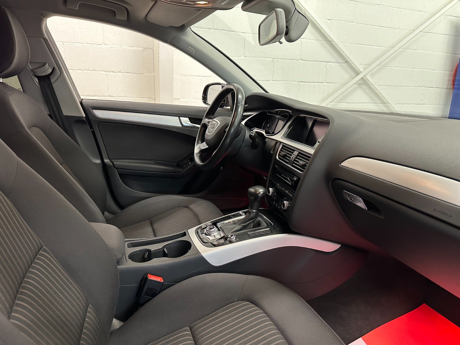 Audi A4 Avant 2.0 TDI DPF Multitronic, 177ps, 2013