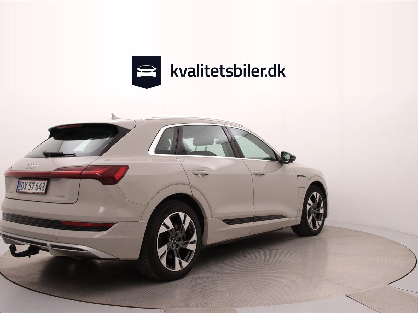 Audi e-tron 50 quattro, 313hp, 2021