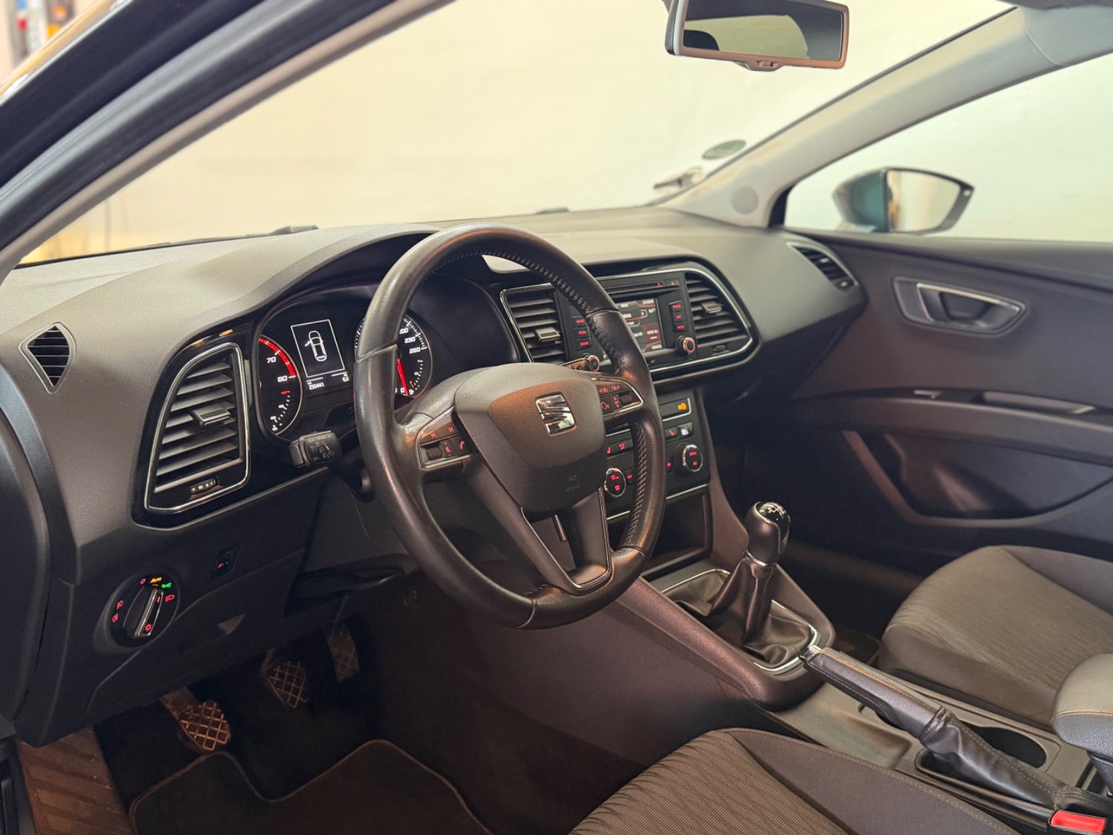 SEAT Leon ST 1.2 TSI Manuell, 110hk, 2015