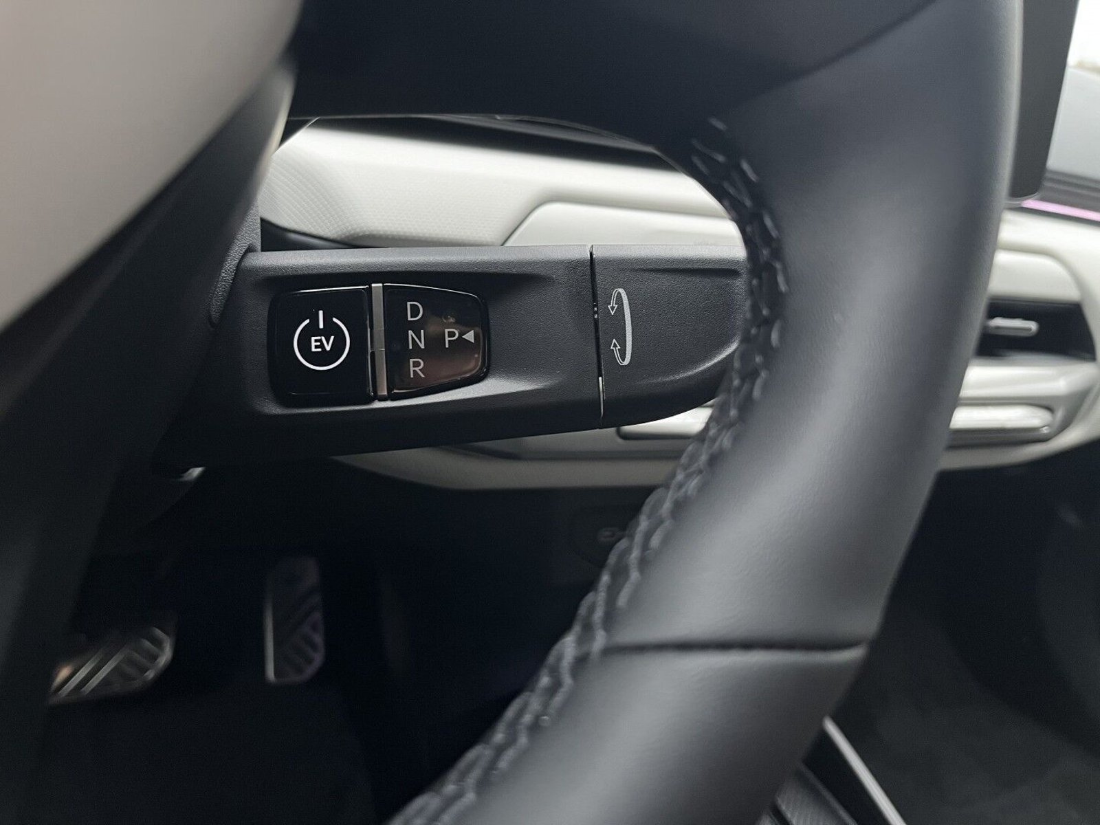 Kia EV4 Long Range Fastback, 204ps, 2026
