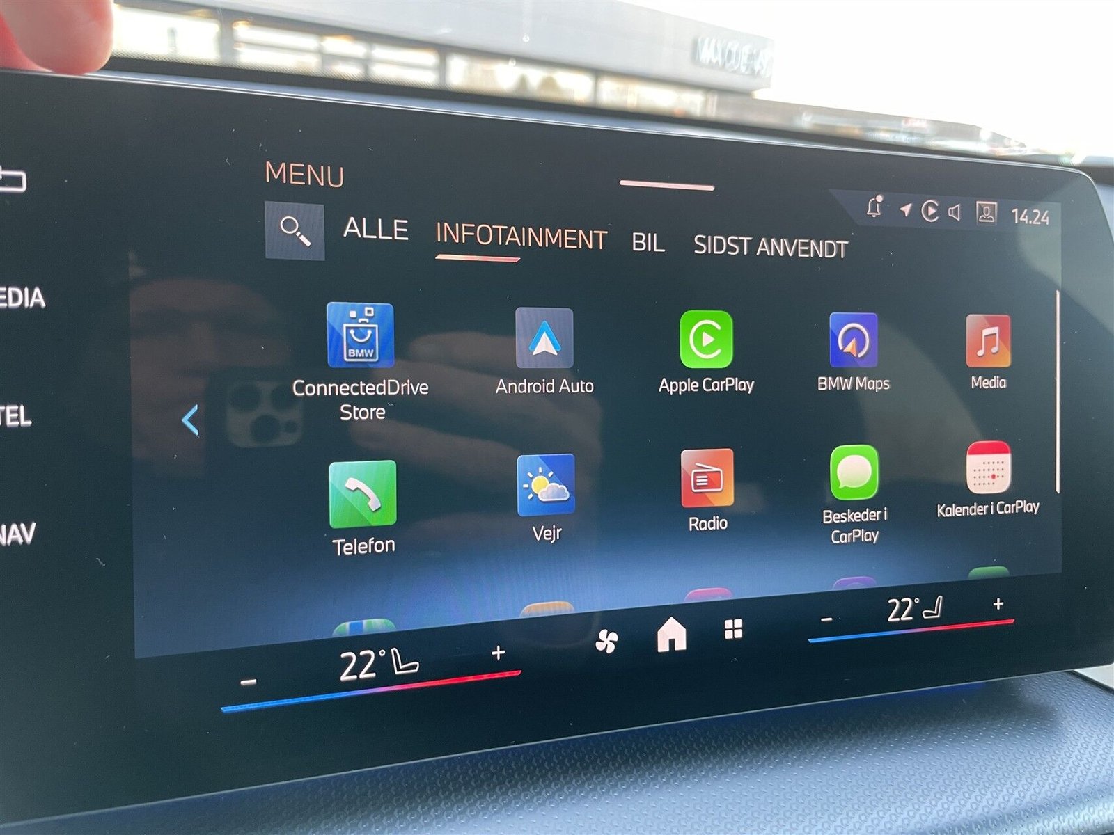 BMW iX1 eDrive20, 204hp, 2025