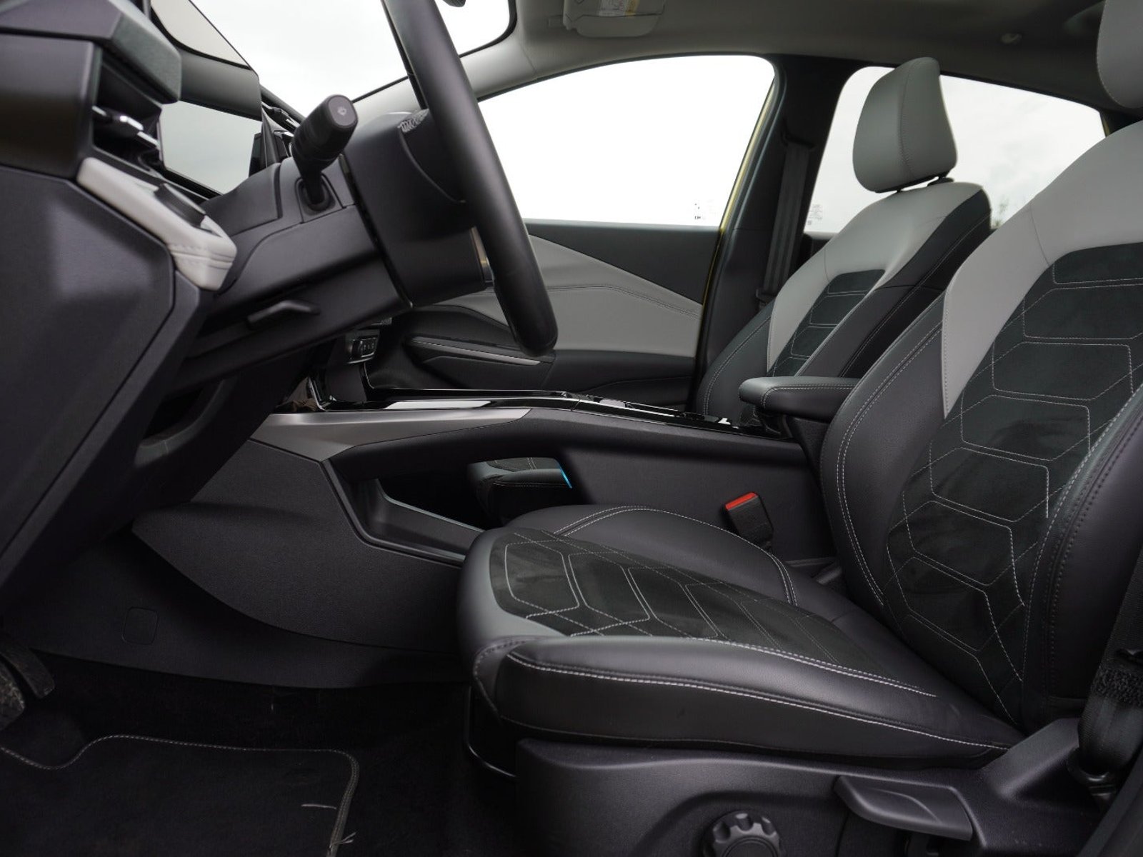 Ford Puma Gen-E, 168ps, 2025