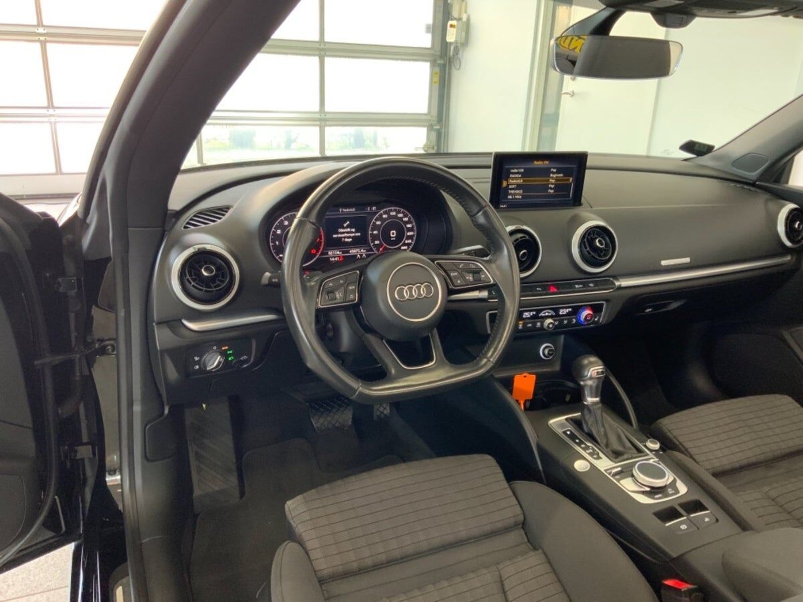 Audi A3 Cabriolet 1.5 TFSI COD Manual, 6-trins, 150ps, 2018