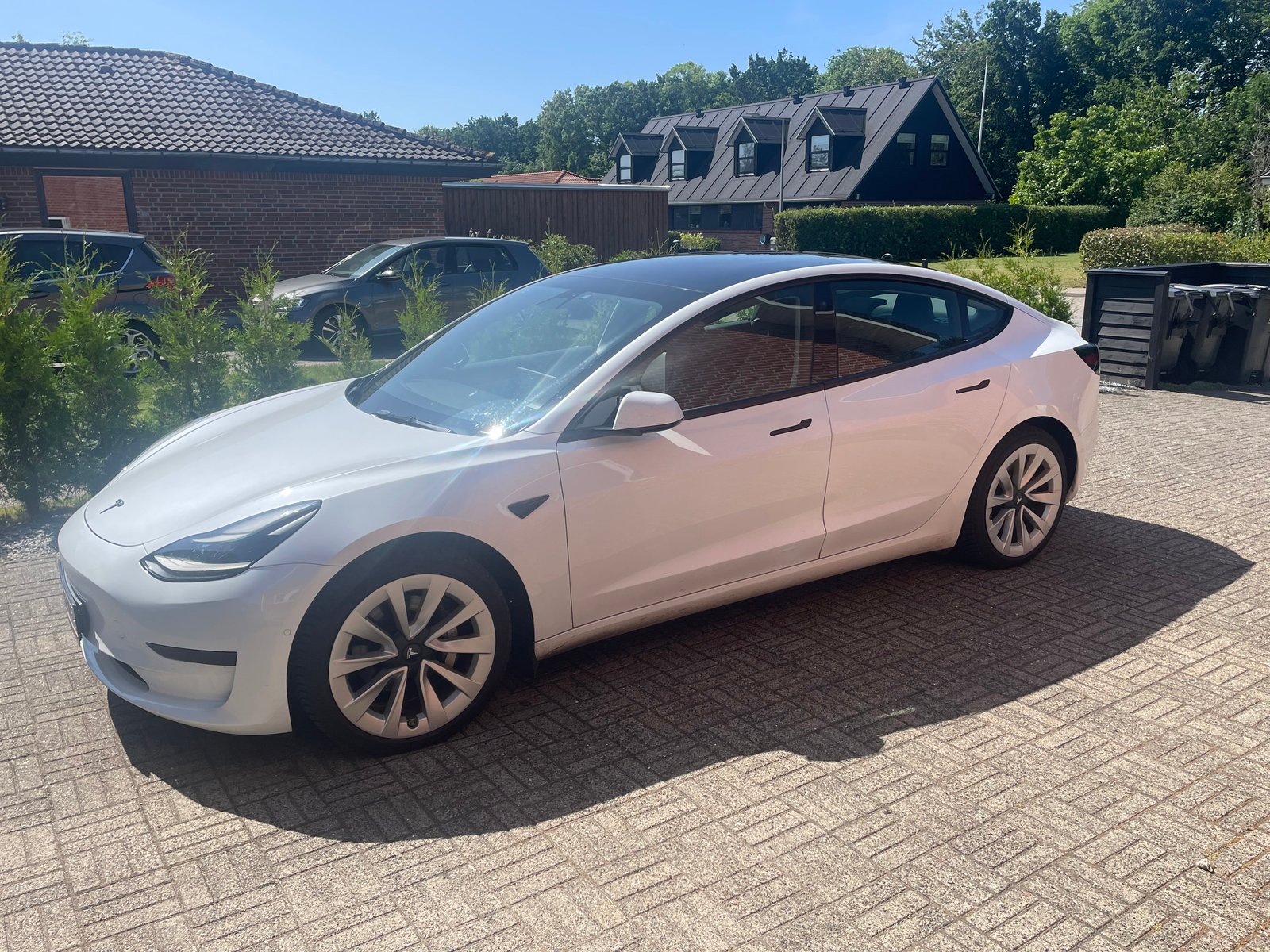 Tesla Model 3 Standard Range Plus, 325ps, 2021