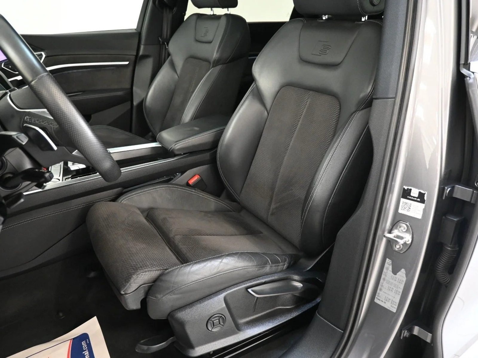 Audi e-tron 55 quattro, 408ps, 2019