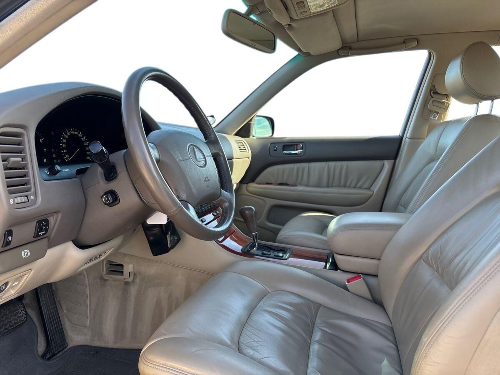 Lexus LS 400 4.0 V8 Automatic, 294hp, 1998