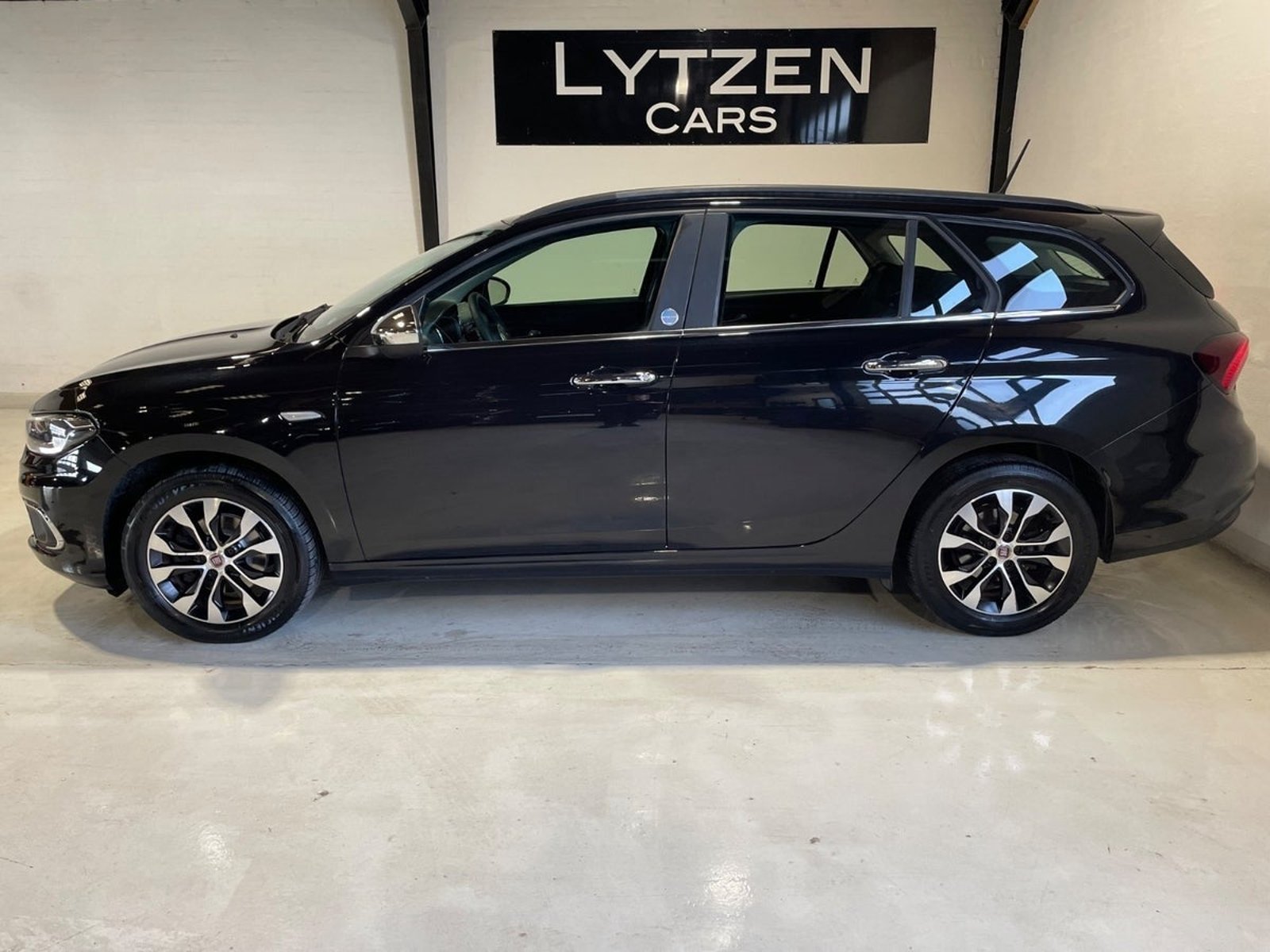 Fiat Tipo 1.6 Multijet  DDCT, 6-trins, 120ps, 2018
