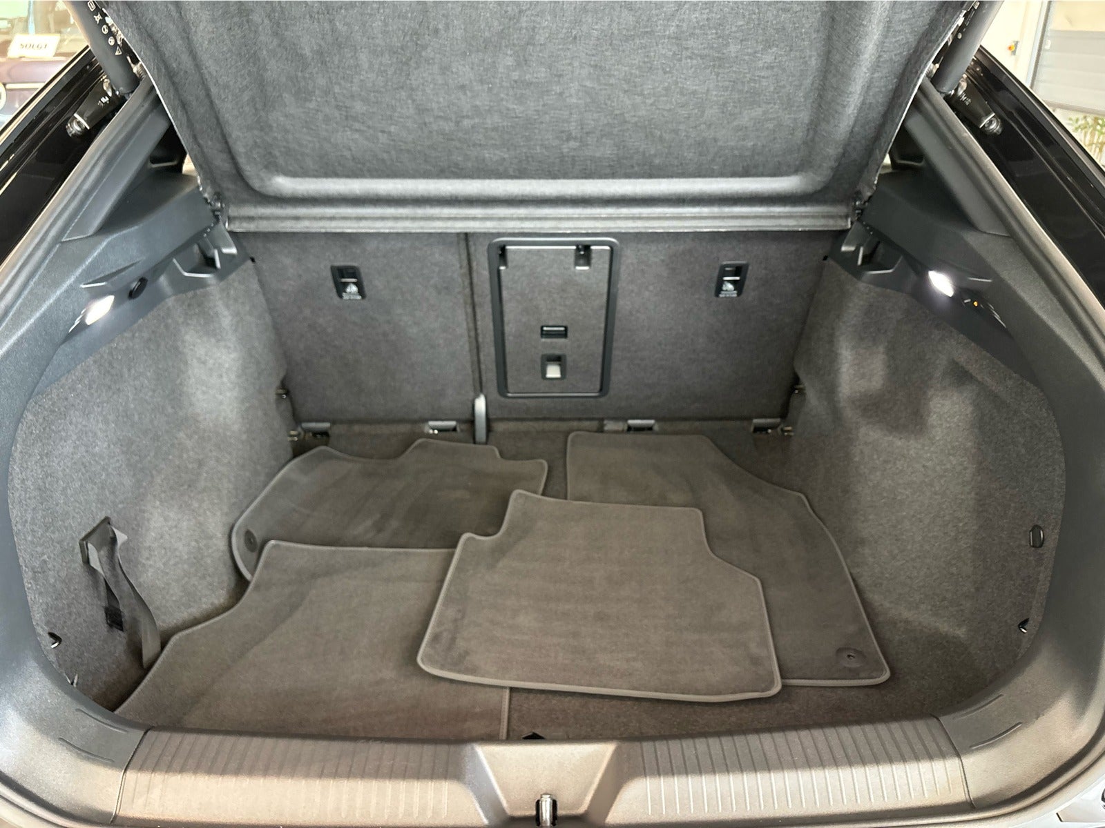 Volkswagen ID.5 Pro, 286ps, 2025