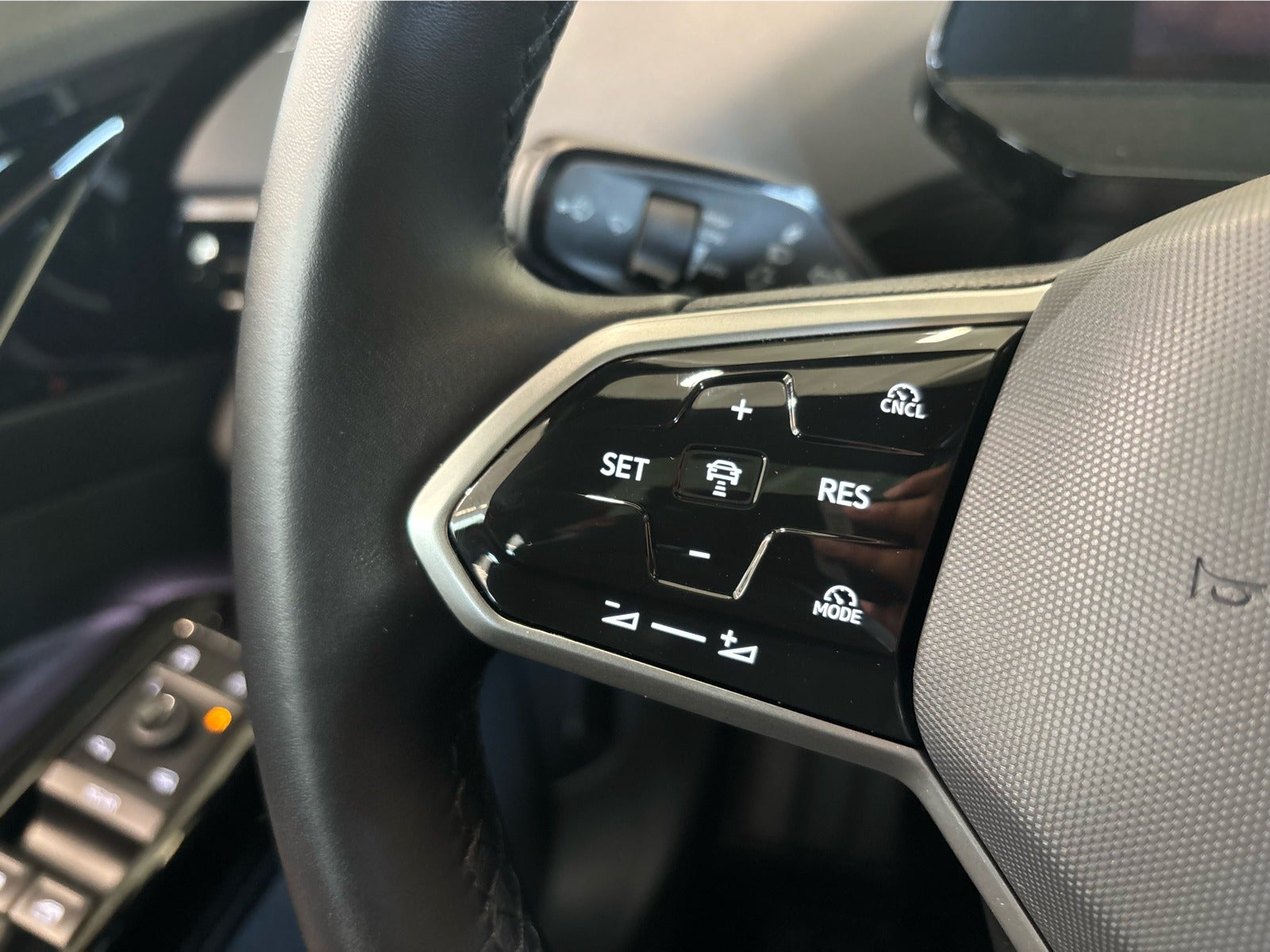 Volkswagen ID.5 Pro, 286ps, 2025