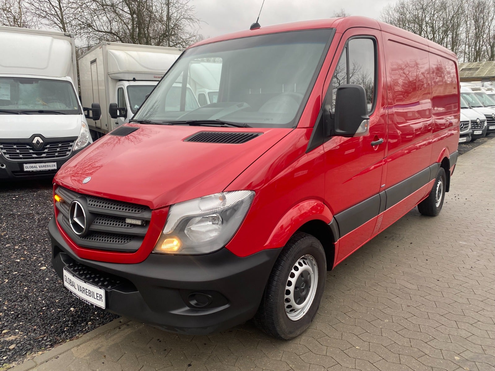 Brugt MercedesBenz Sprinter 213 2,2 CDi R1 Kassevogn til salg