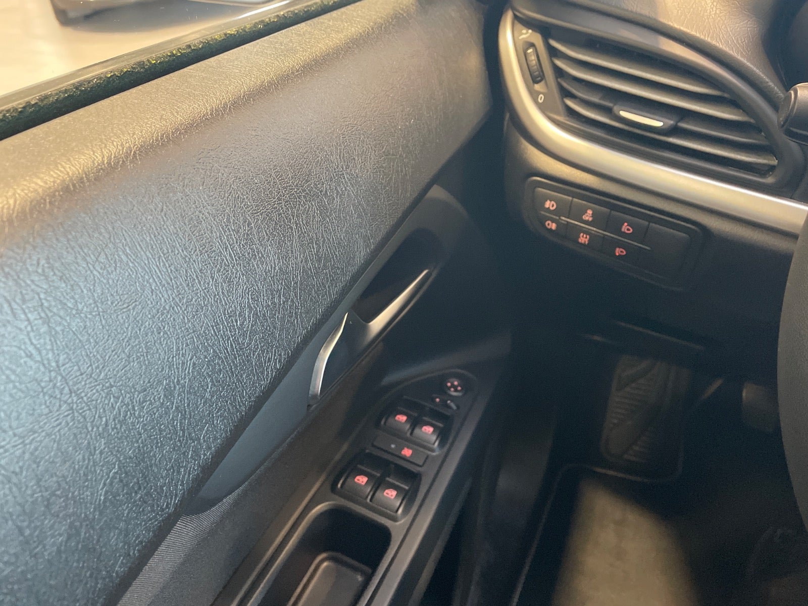 Fiat Tipo 1.3 16V MultiJet Manual, 5-trins, 95ps, 2017