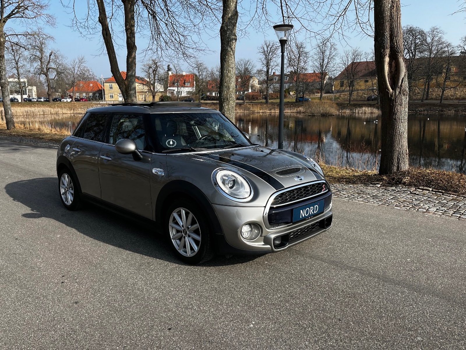 MINI Cooper S 5-door Automatic, 6-trins, 192ps, 2016