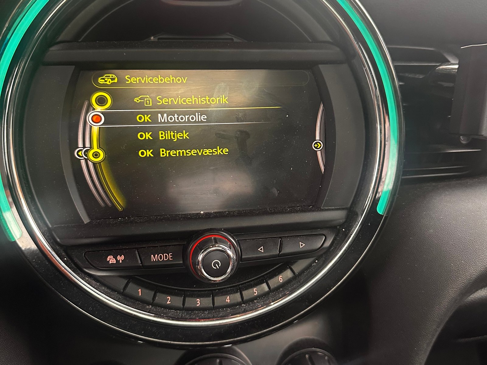 MINI Cooper S 5-door Automatic, 6-trins, 192ps, 2016