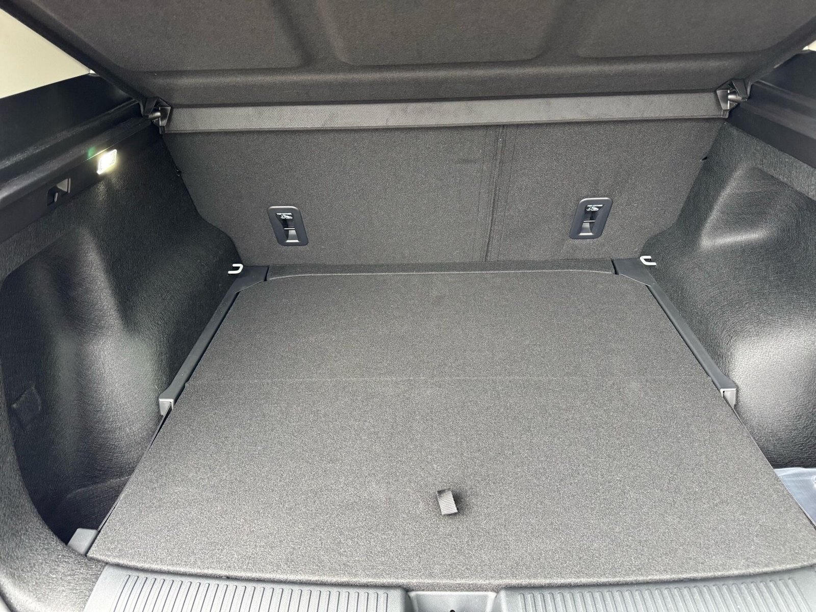 MG S5 EV Long Range 64 kWh, 231hk, 2025