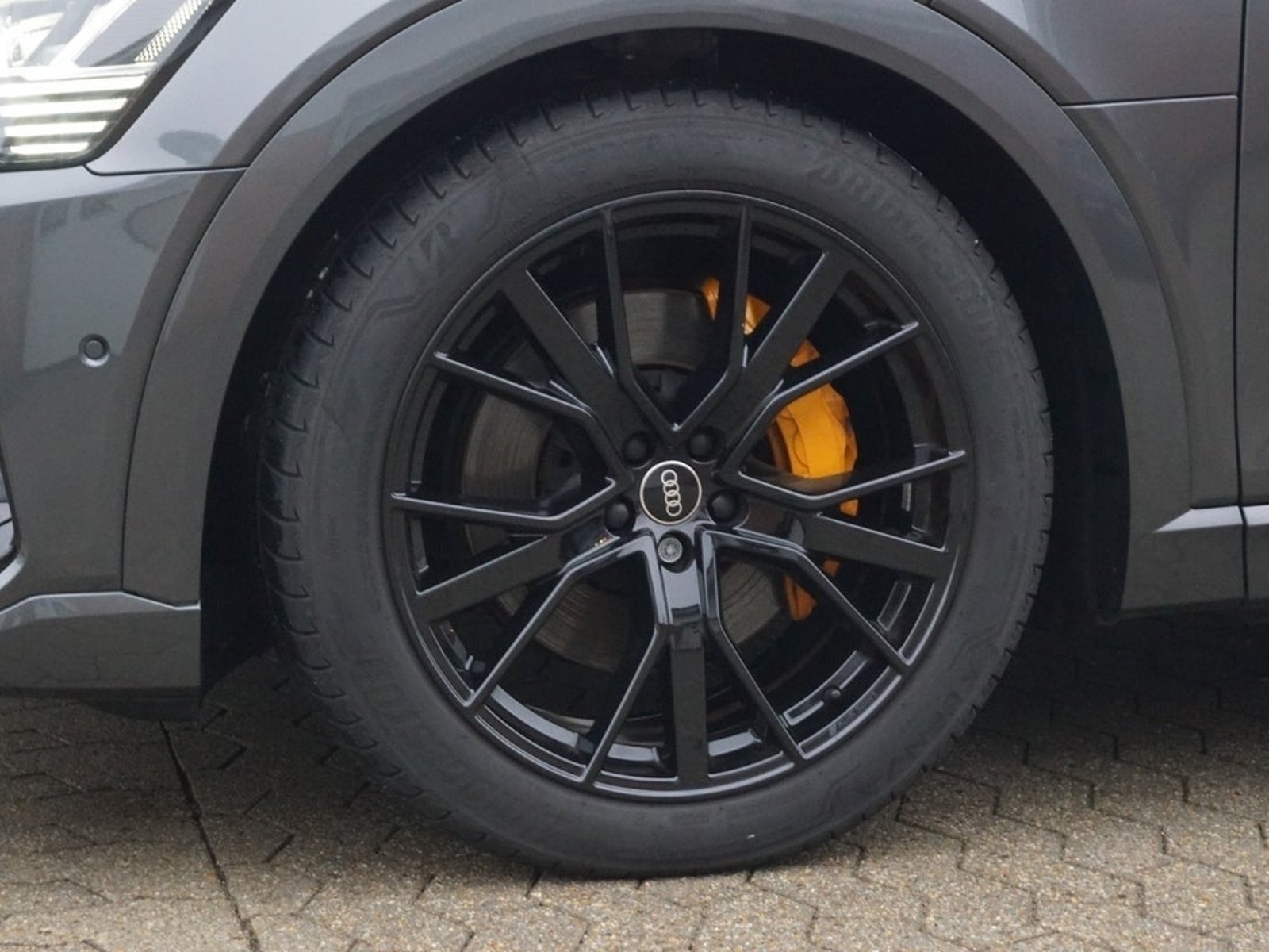 Audi e-tron 55 quattro, 408ps, 2022