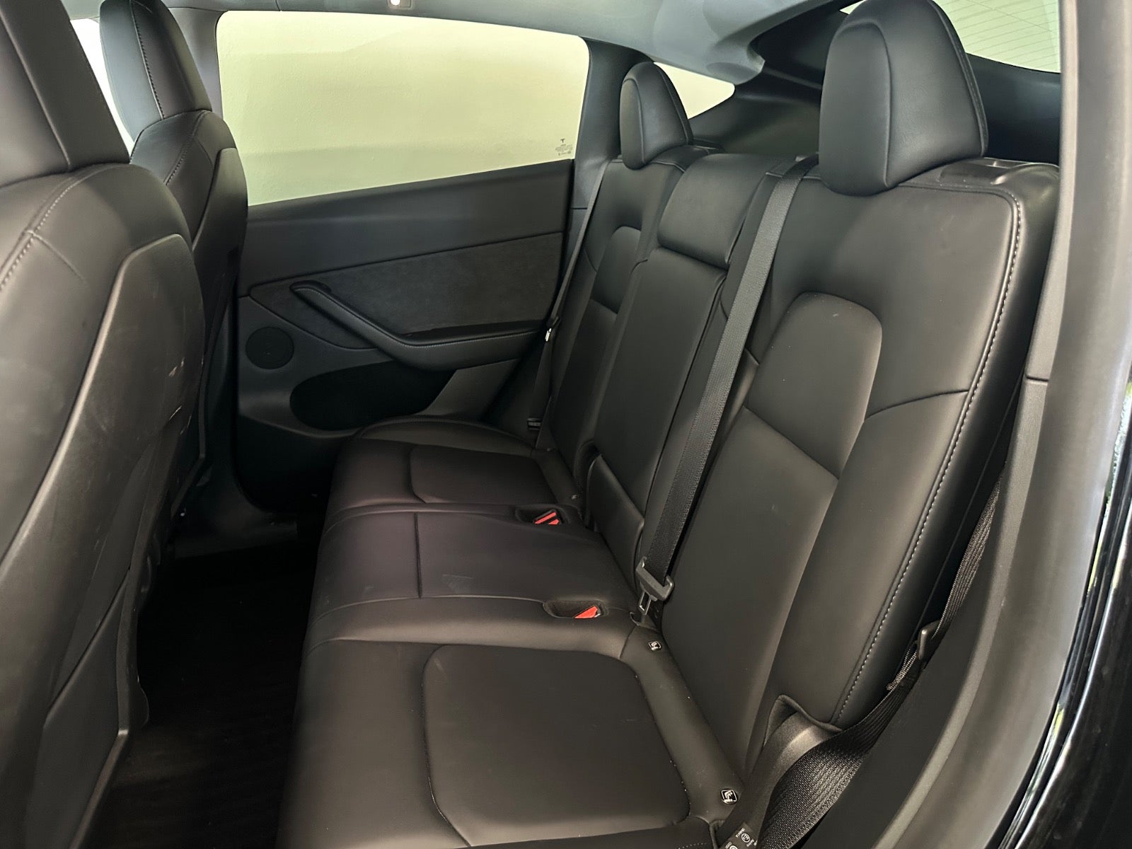 Tesla Model Y Long Range AWD, 514ps, 2022