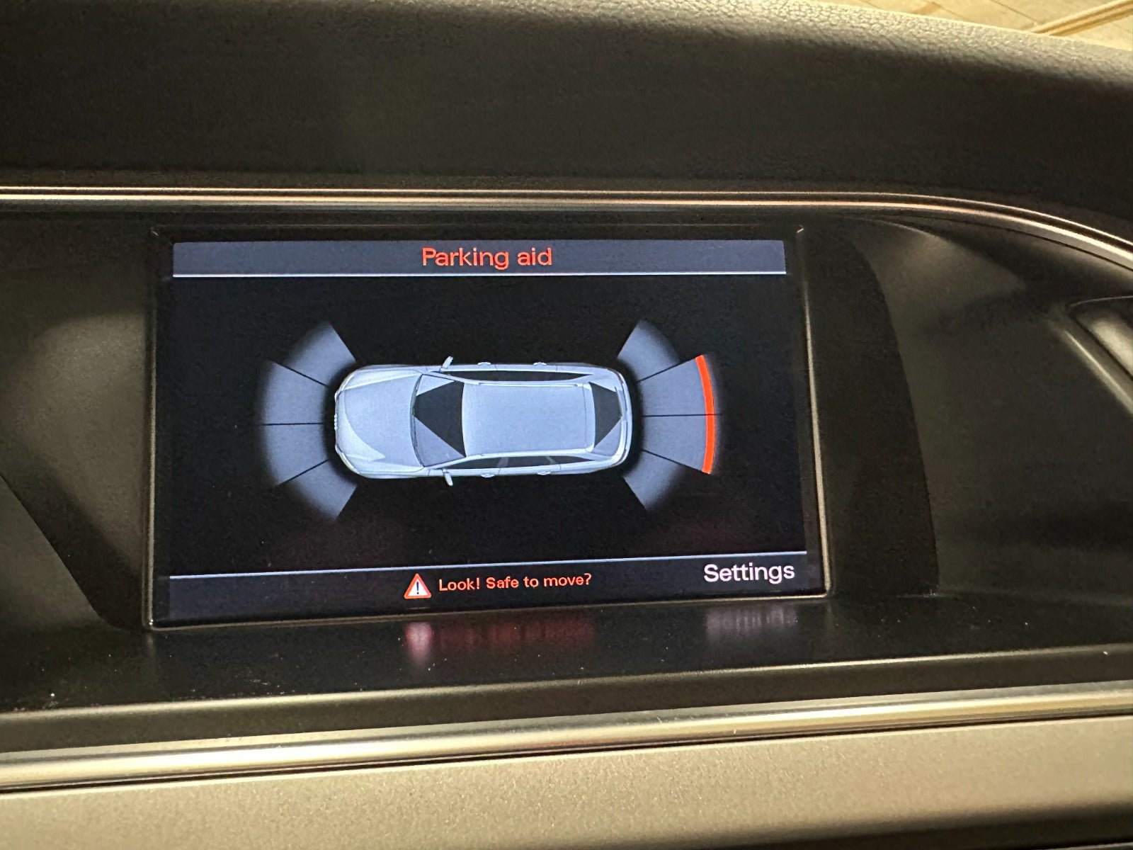 Audi A4 Avant 2.0 TDI DPF Multitronic, 177ps, 2013