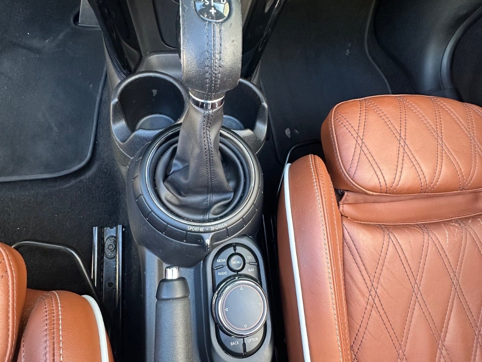 MINI Cooper Convertible Automatic, 6-trins, 136ps, 2017
