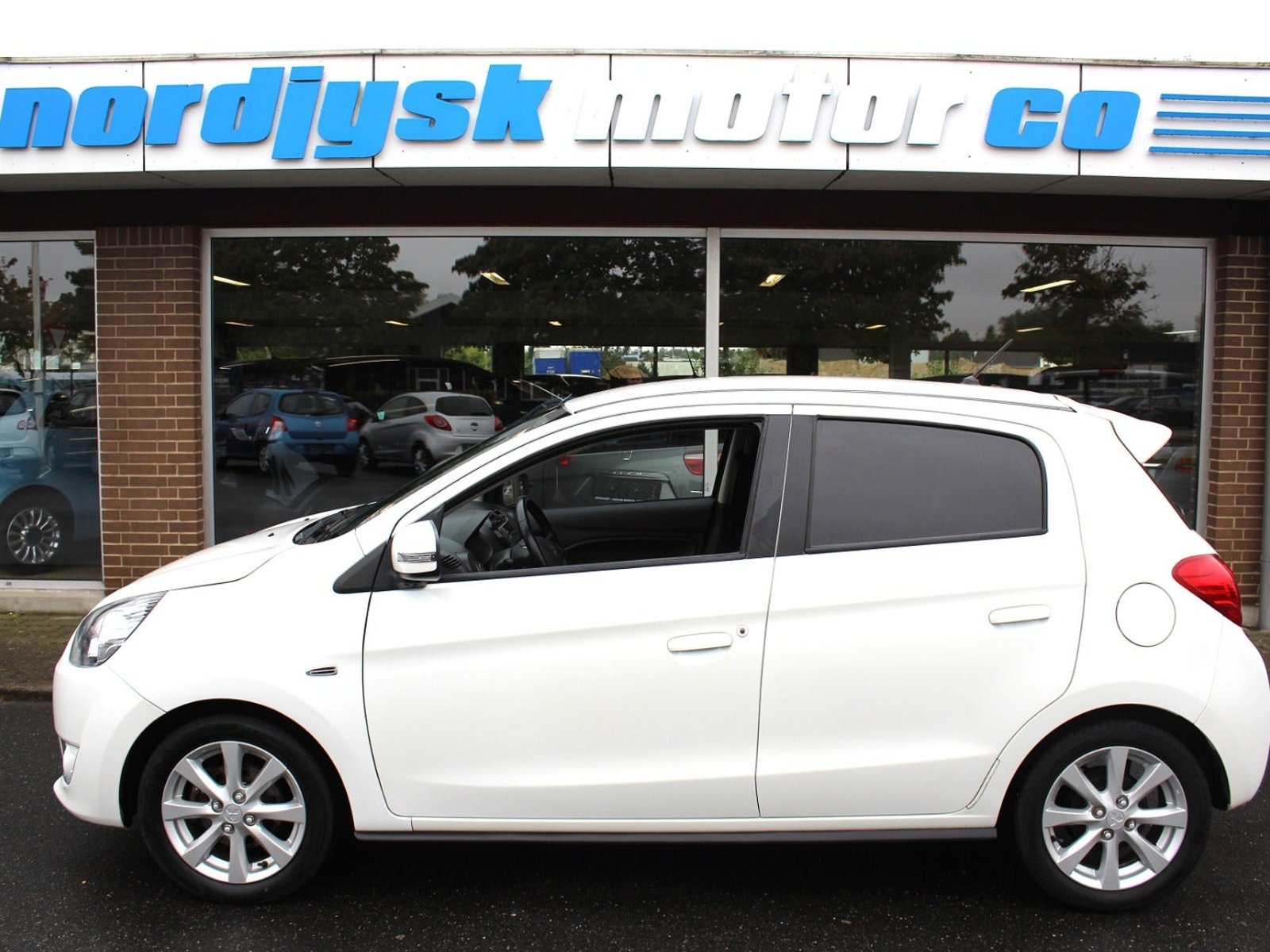 Mitsubishi Space Star 1.2 MIVEC ClearTec Manual, 5-trins, 80ps, 2015