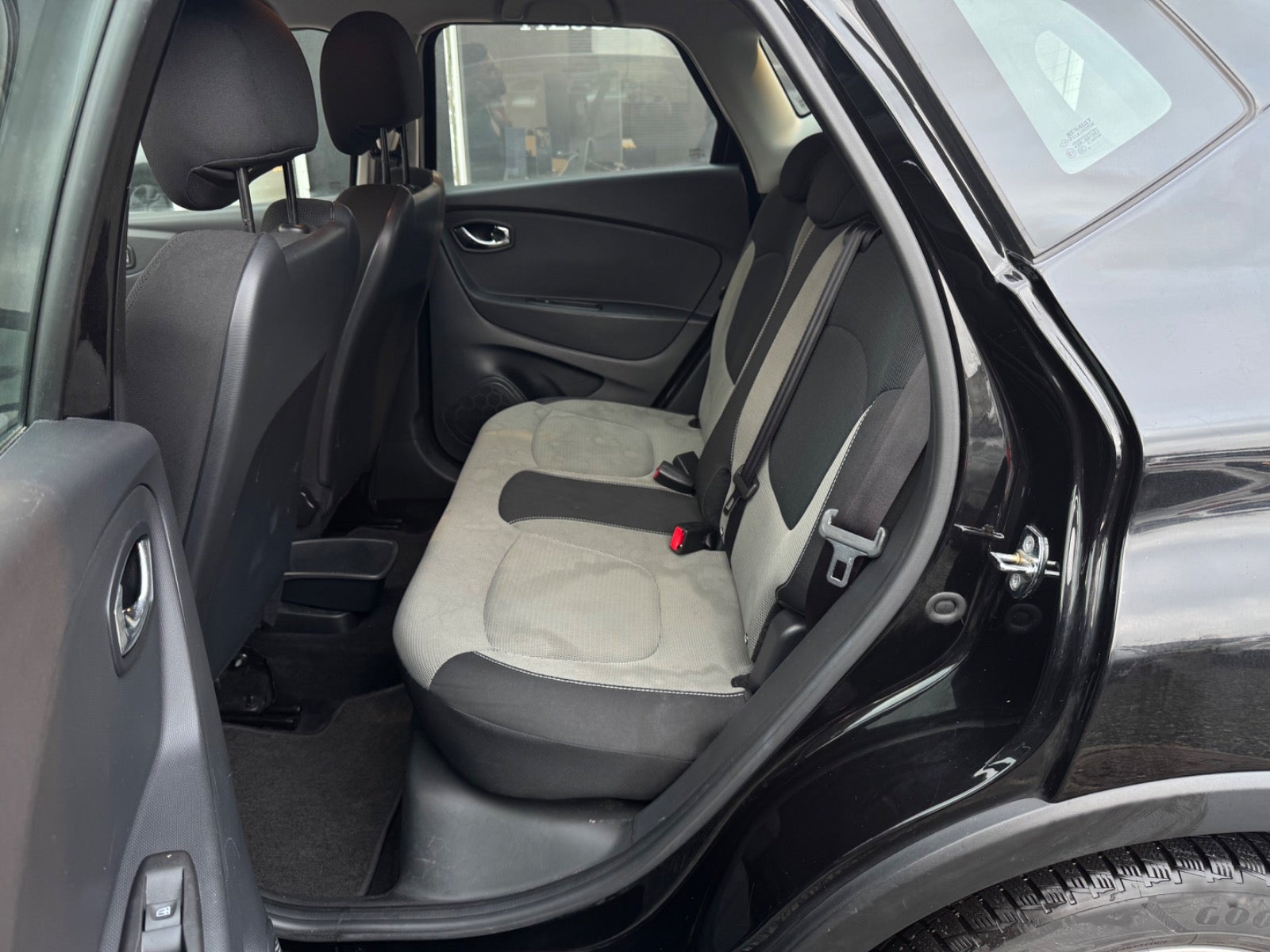 Renault Captur 1.5 dCi Manual, 5-trins, 90ps, 2015