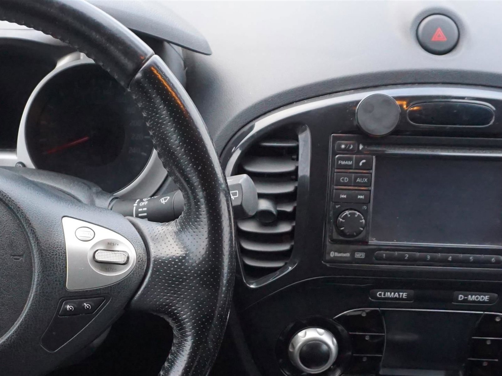 Nissan Juke 1.6 Manual, 117hp, 2011