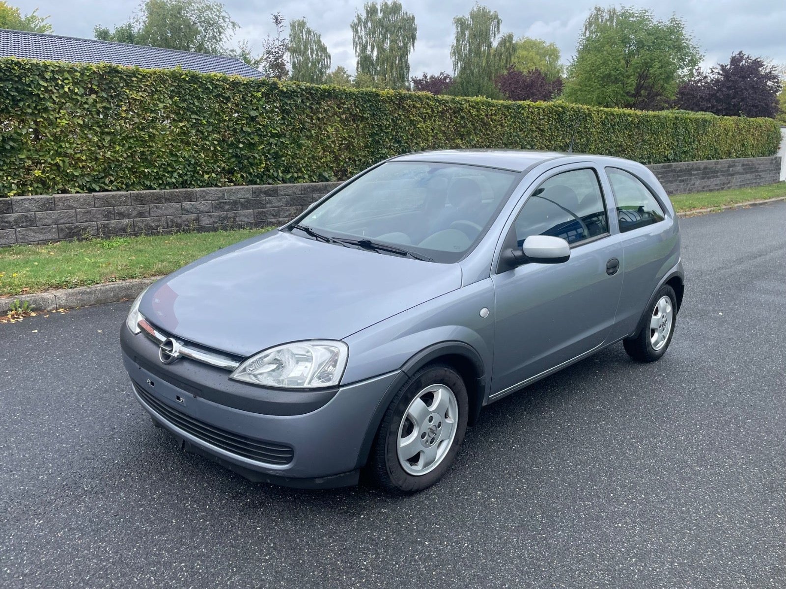 Opel Corsa 3-door 1.2 Manual, 5-trins, 75ps, 2003