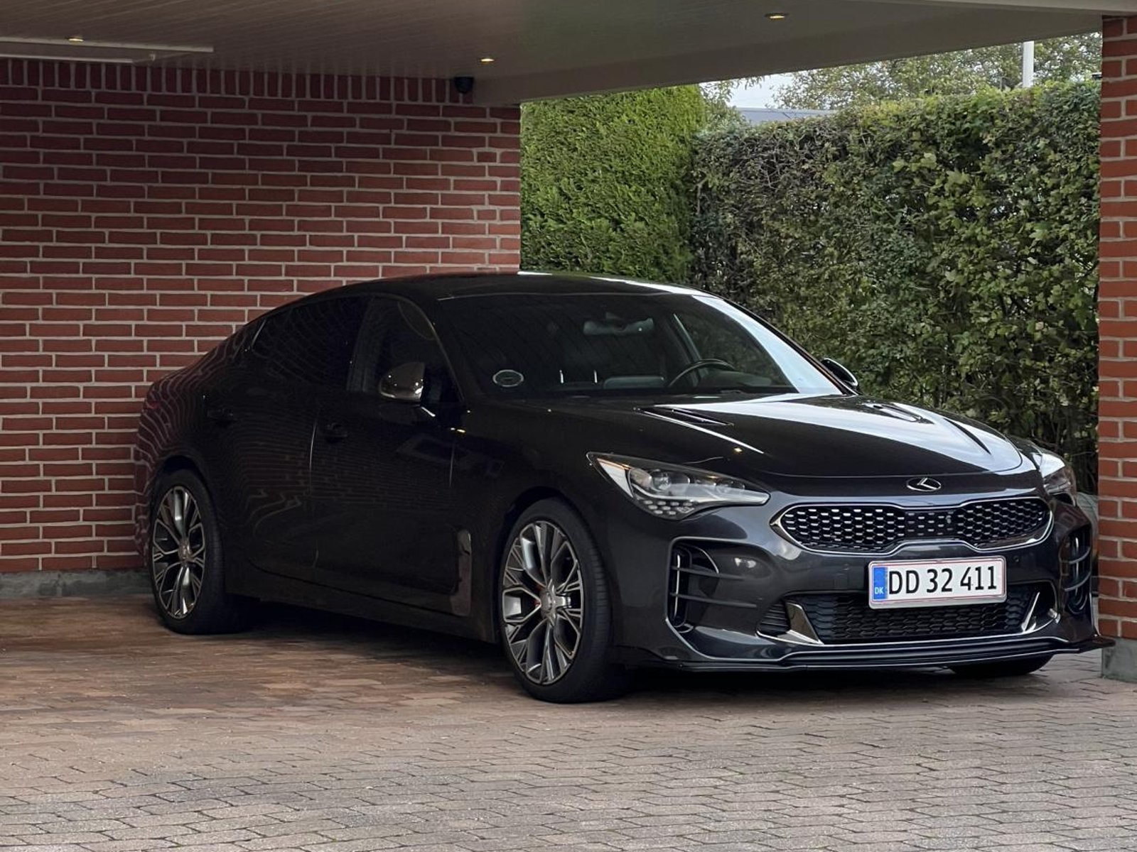 Kia Stinger 2.0 T-GDI Automatic, 255hp, 2018