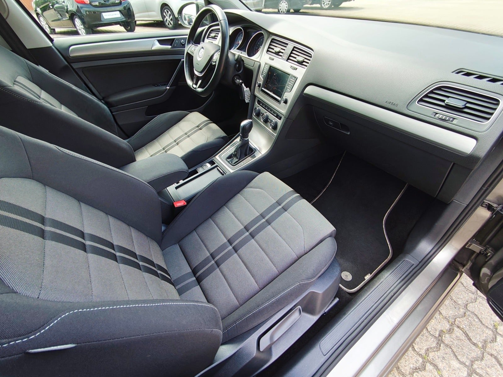 Volkswagen Golf Variant 1.4 TSI BMT DSG Sequential, 7-trins, 150ps, 2016