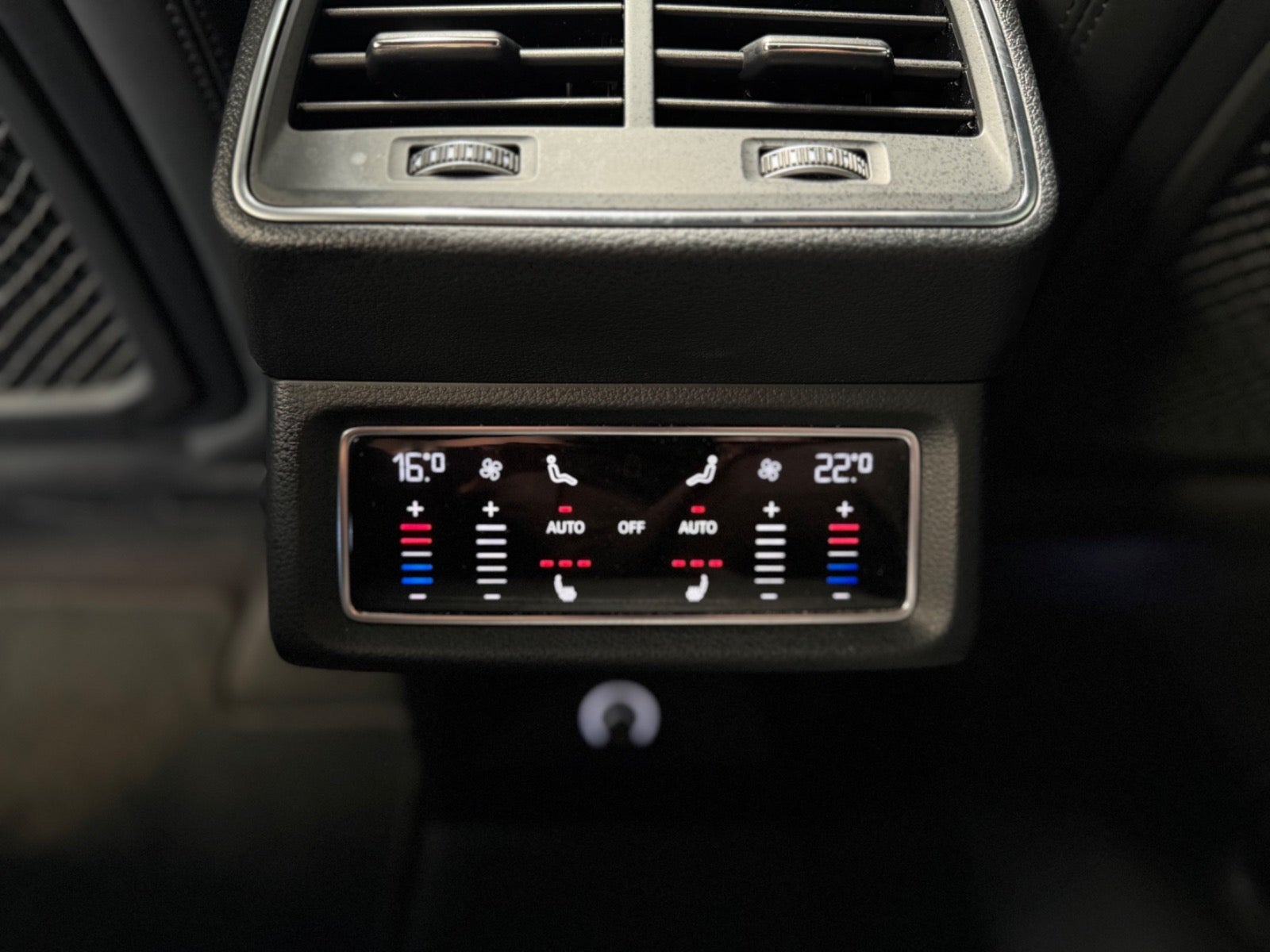 Audi e-tron 55 quattro, 408ps, 2020