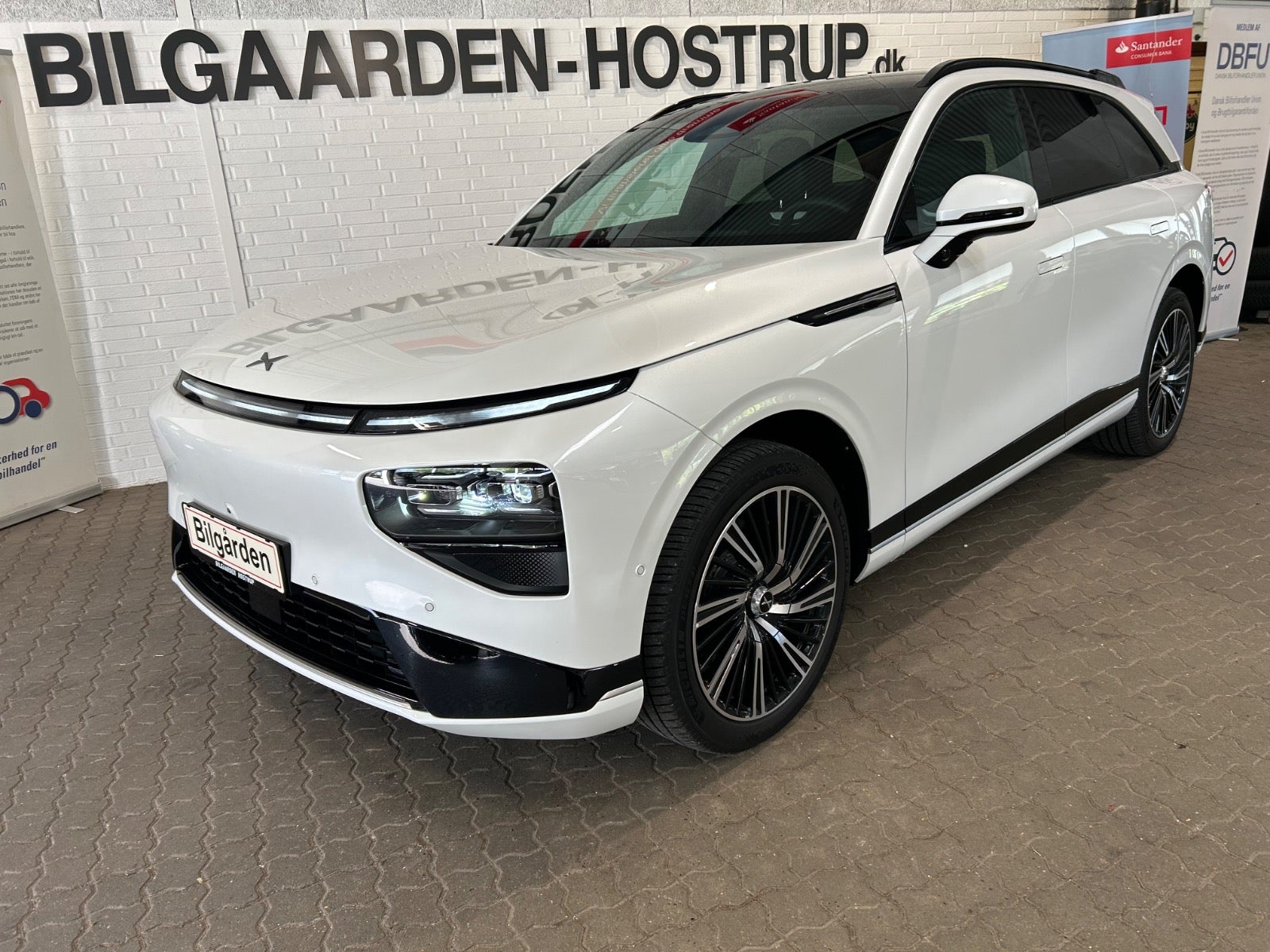XPENG G9 Standard Range, 351ps, 2026