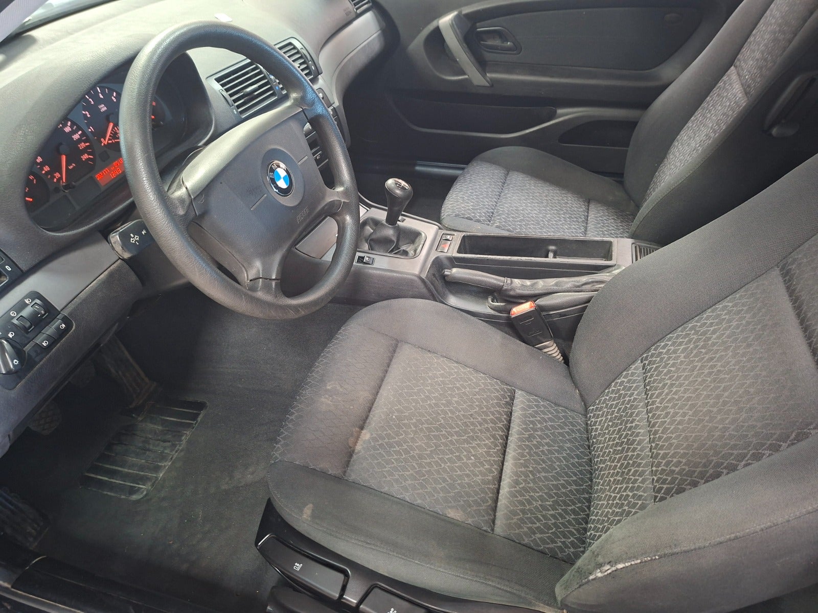 BMW 316ti Compact Manual, 5-trins, 116ps, 2004