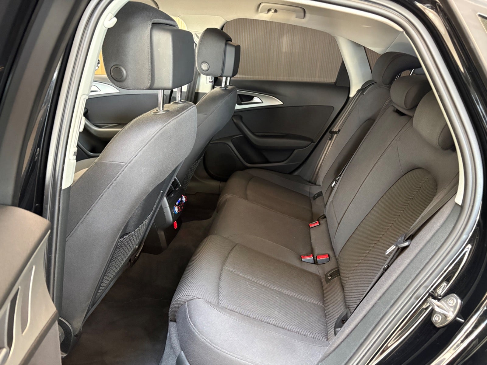 Audi A6 Sedan 2.0 TDI DPF Multitronic, 177hp, 2014