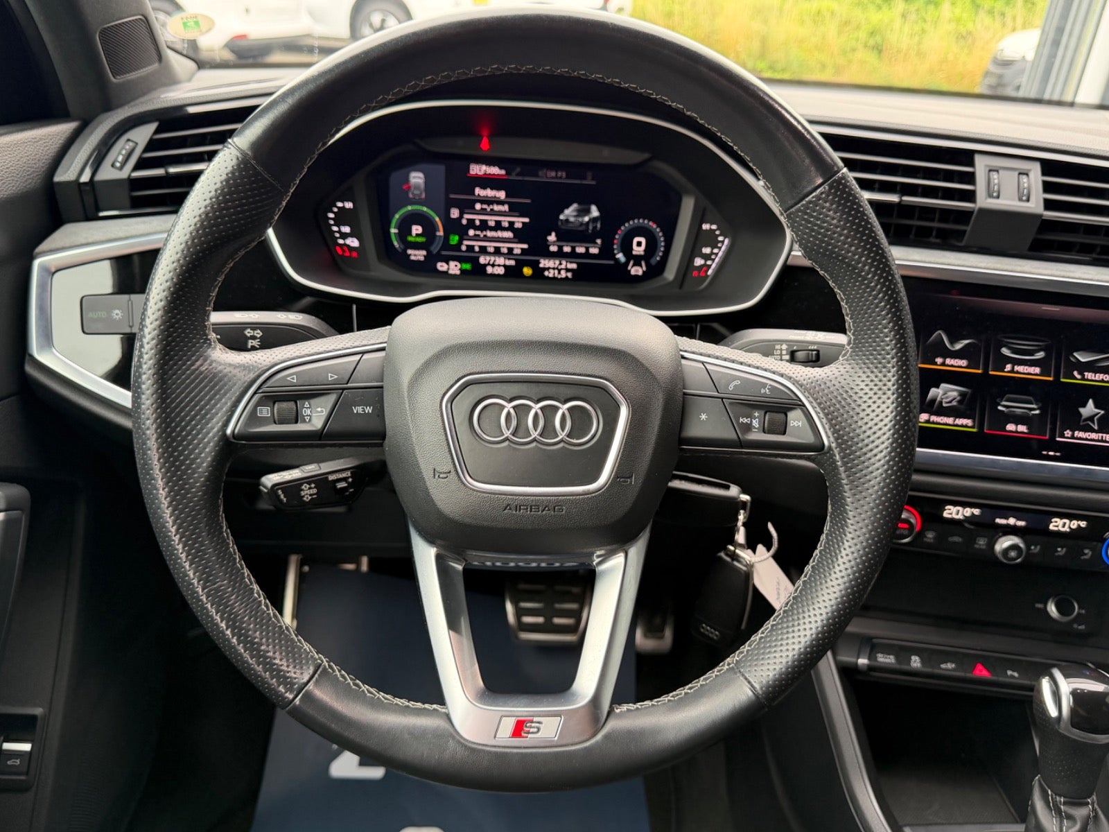 Audi Q3 45 TFSI e S Tronic, 245hp, 2021