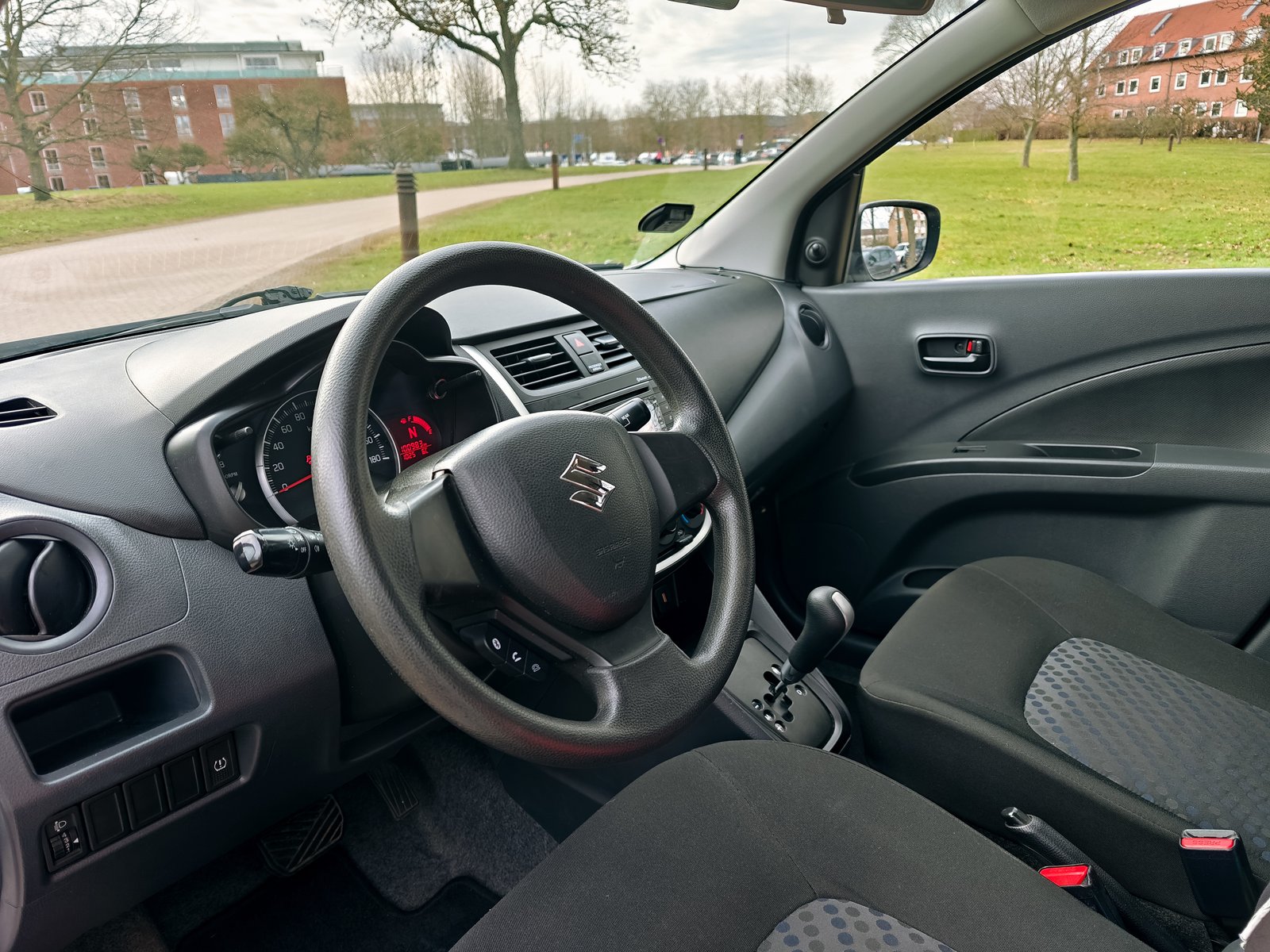 Suzuki Celerio 1.0 DOHC 12V VVT AGS, 5-trins, 68ps, 2015