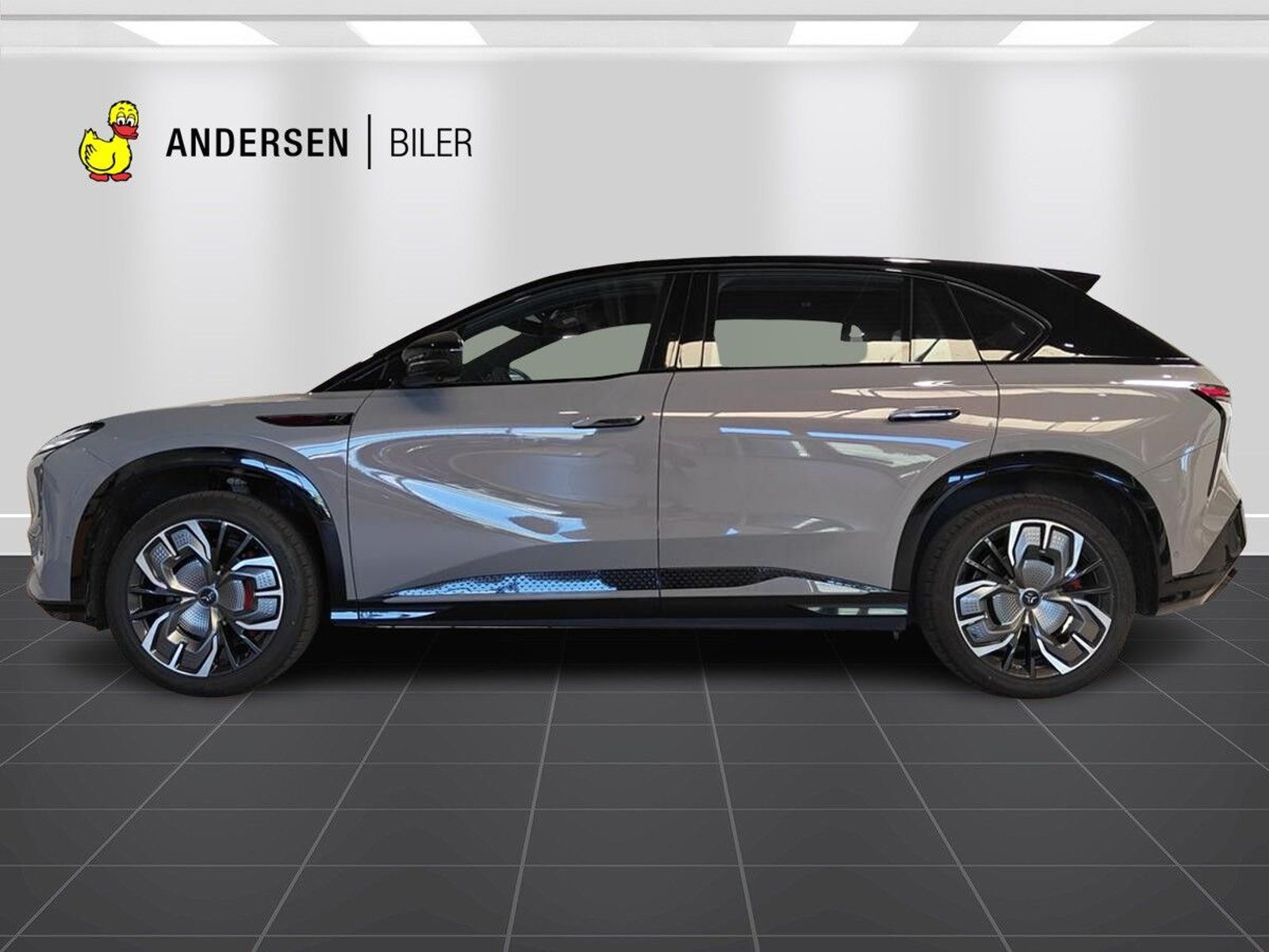 Hongqi EHS7 Long Range 111 kWh, 343ps, 2025