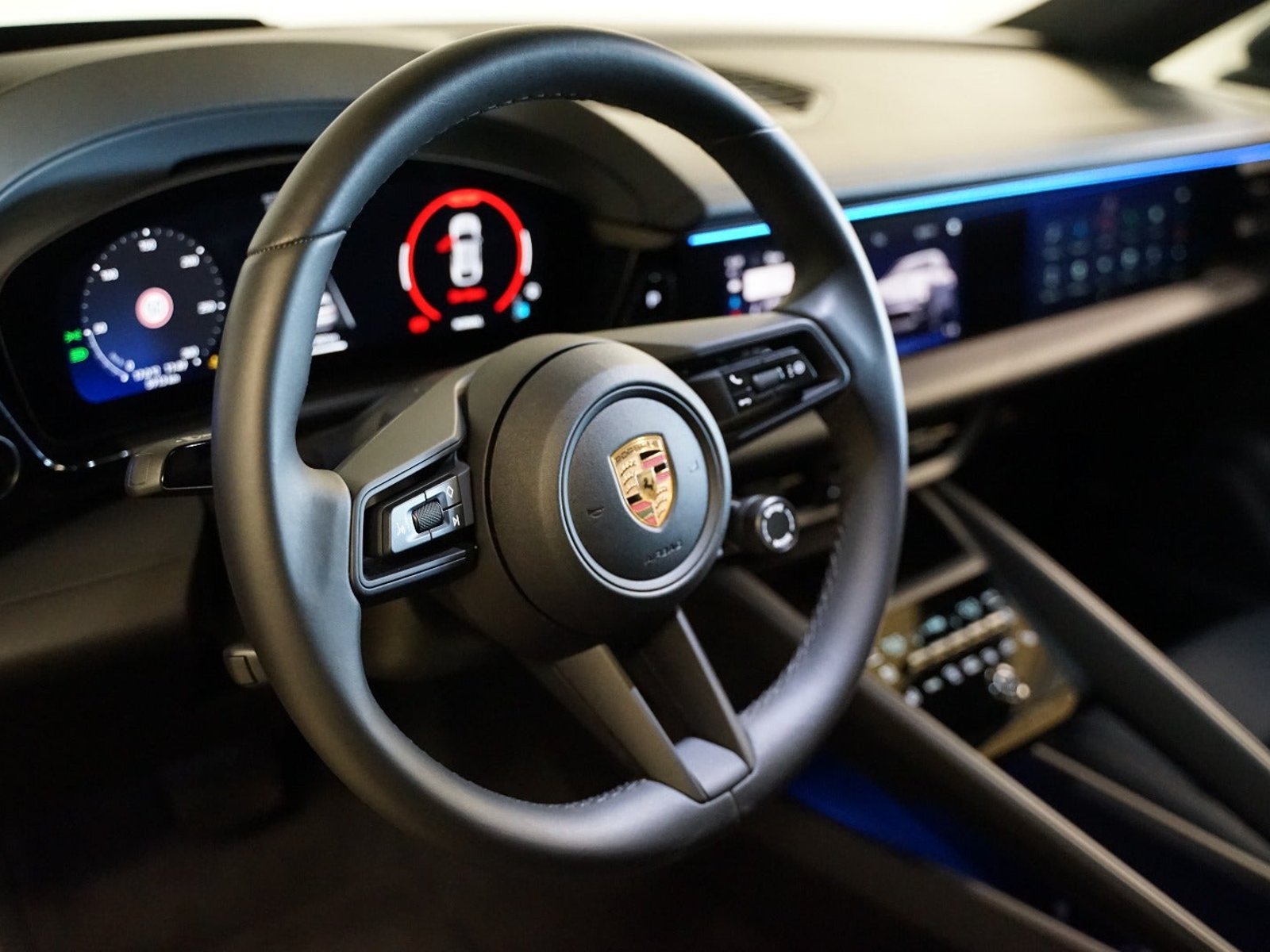 Porsche Macan 4, 388hp, 2024