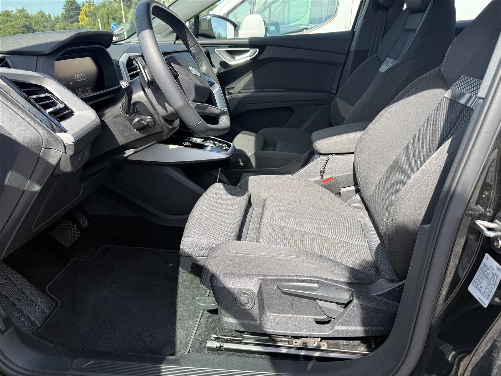 Audi Q4 45 e-tron, 286ps, 2025