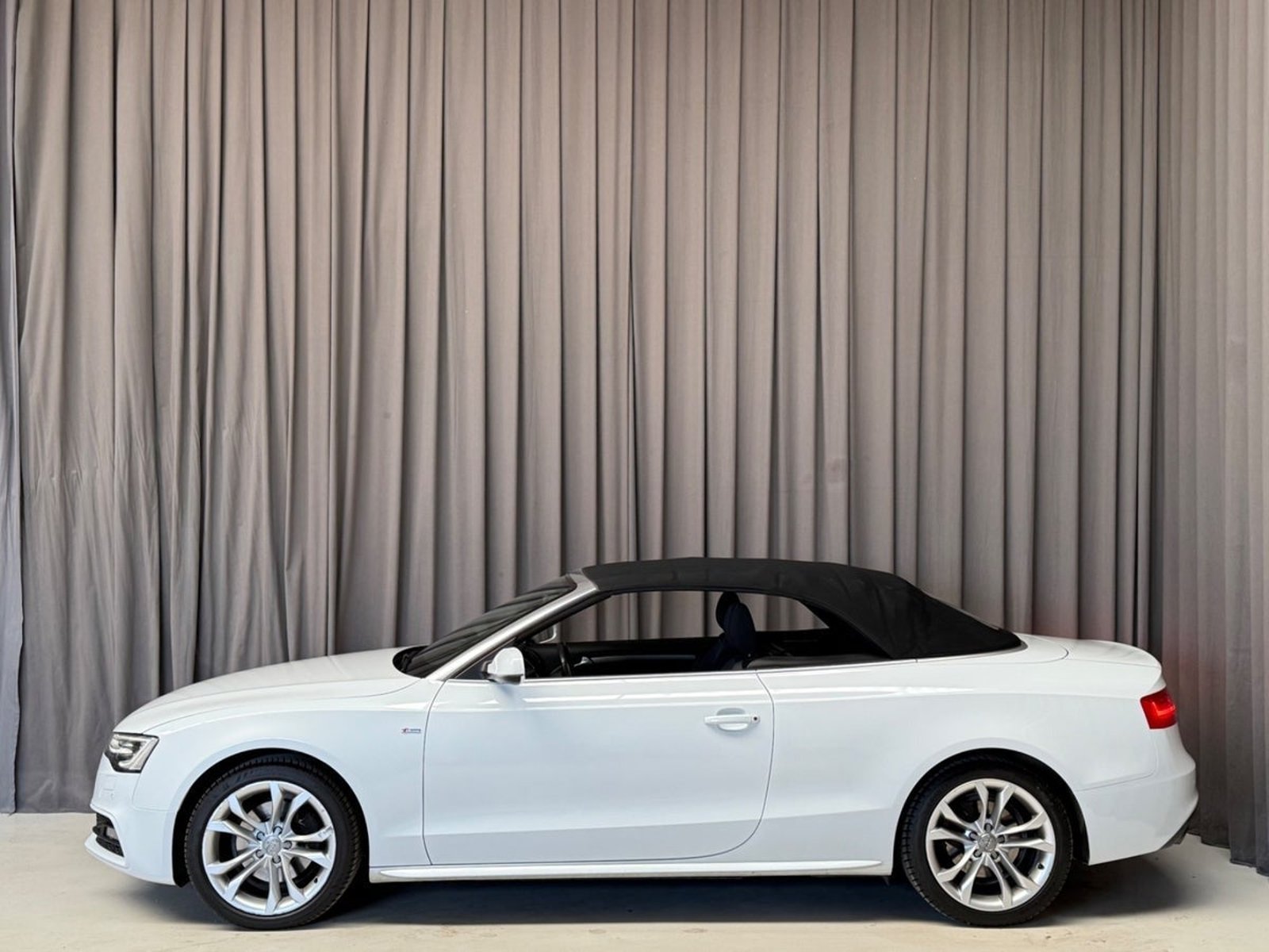 Audi A5 Cabriolet 1.8 TFSI  Manual, 6-trins, 170ps, 2014
