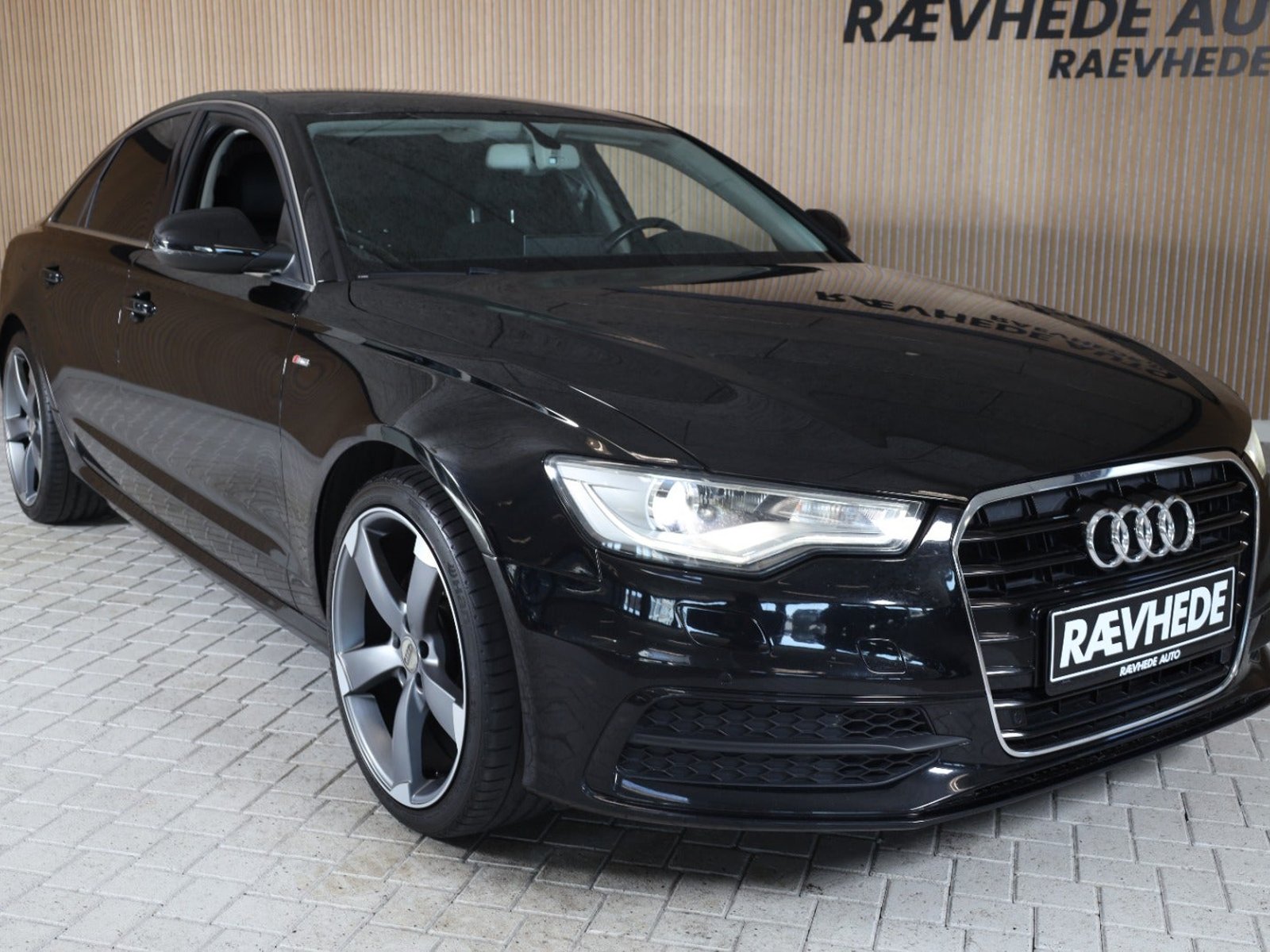 Audi A6 Sedan 2.0 TDI DPF Multitronic, 177hp, 2014