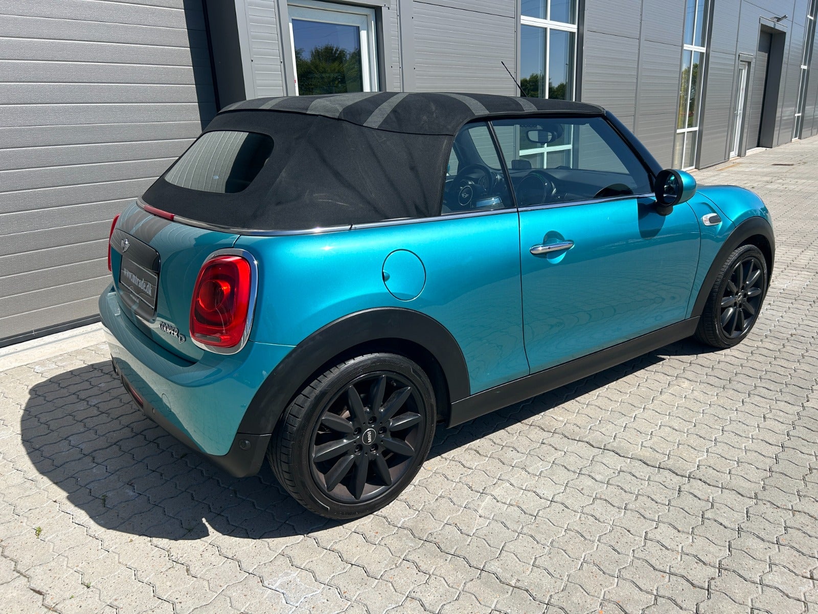 MINI Cooper D Convertible Automatisk, 6-trinn, 116hk, 2016