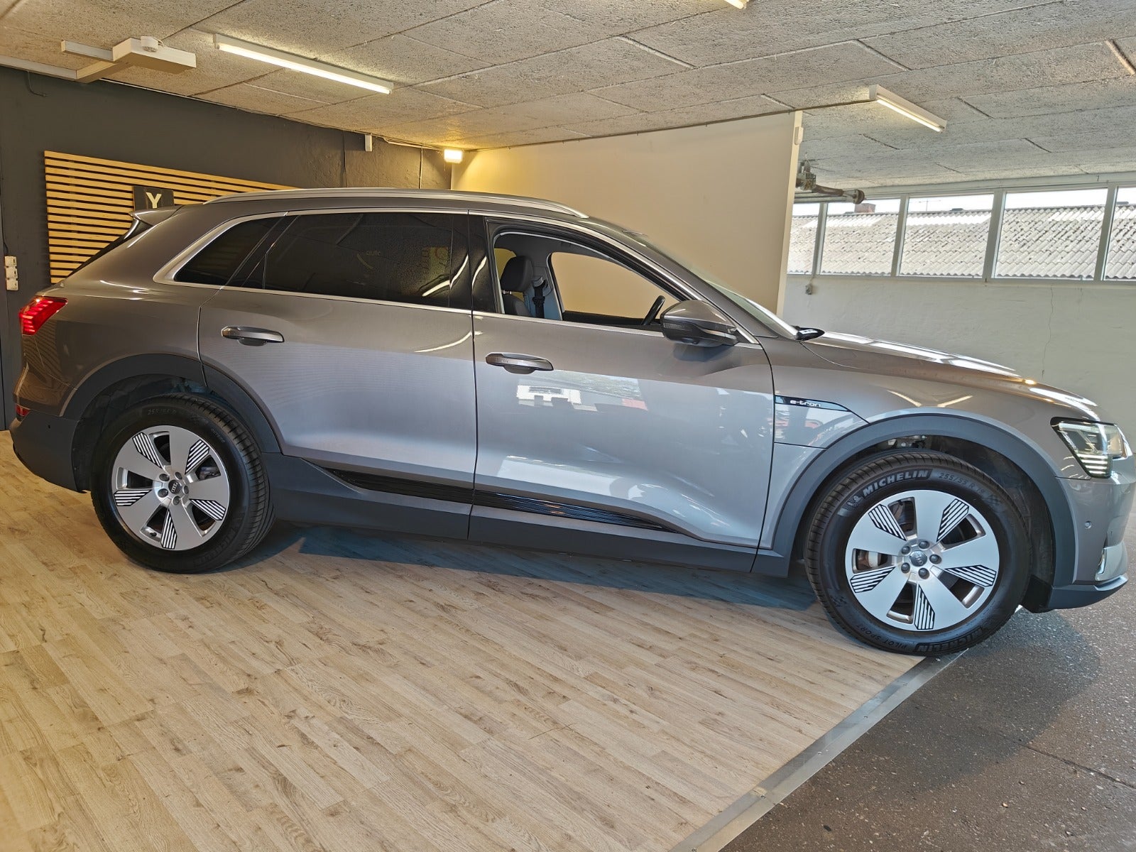 Audi e-tron 50 quattro, 313ps, 2020