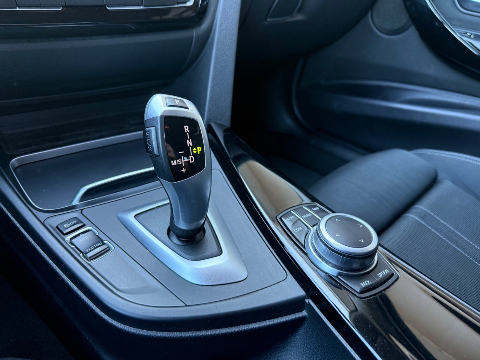 BMW 320d Touring Steptronic, 8-trins, 190ps, 2019