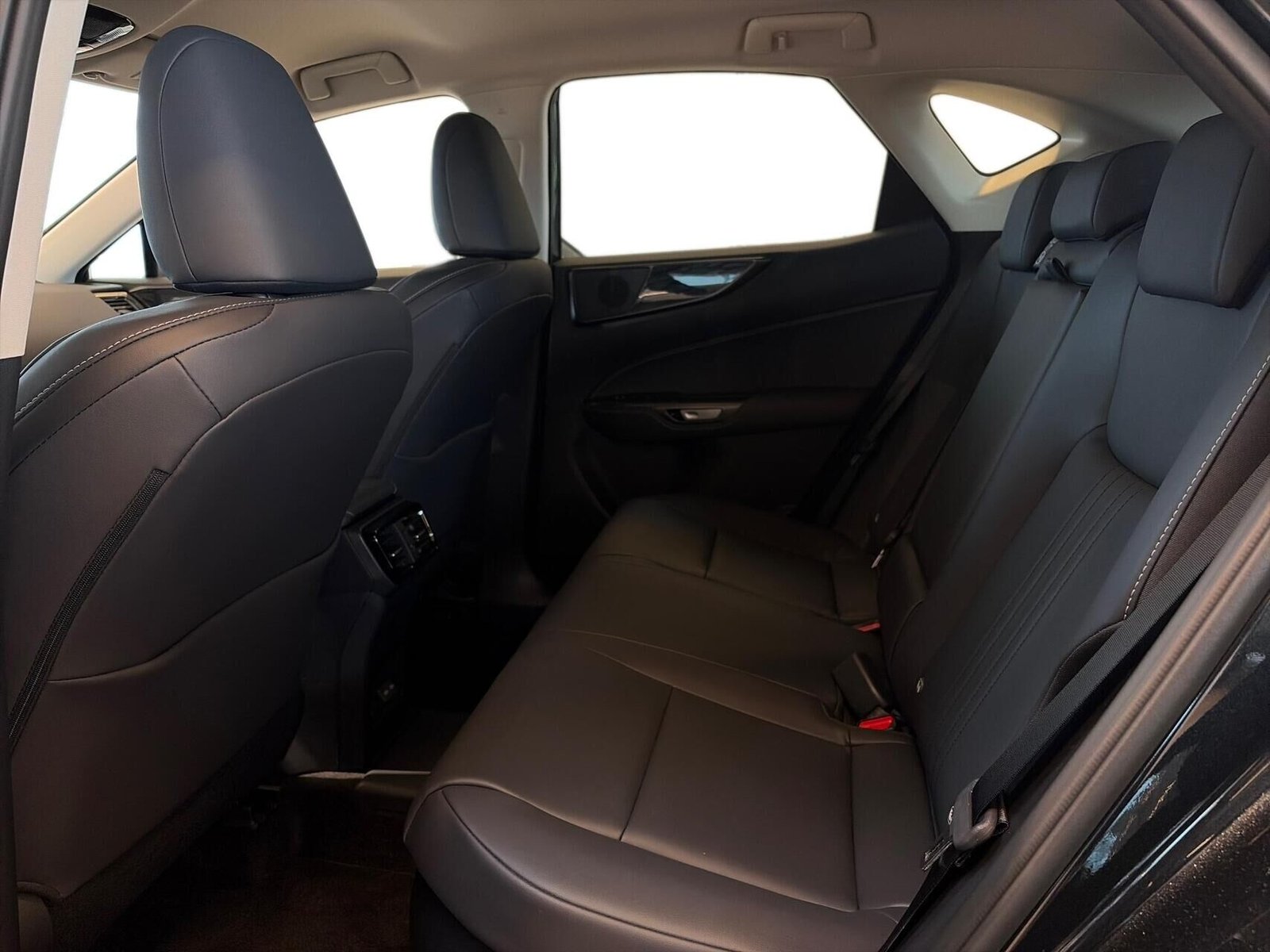 Lexus NX 450h+ E-CVT, 309hp, 2025