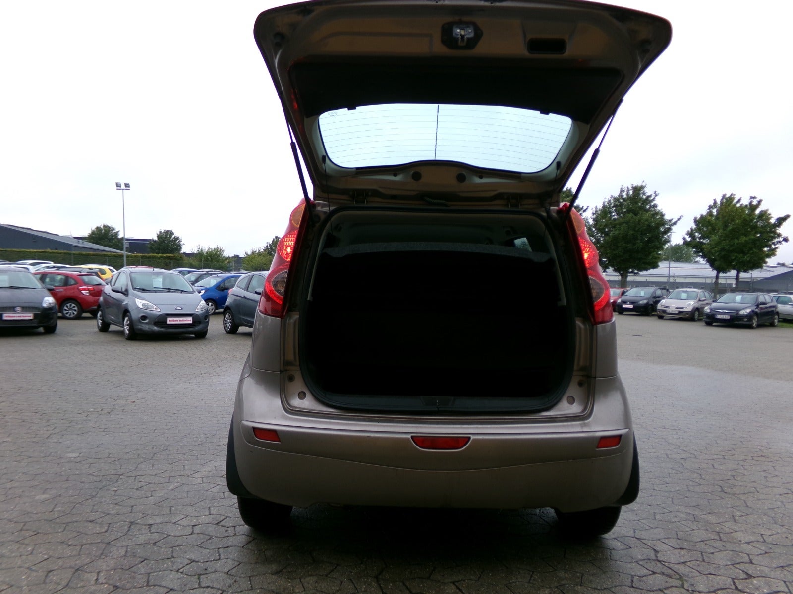 Nissan Note 1.4 Manual, 5-trins, 88ps, 2011