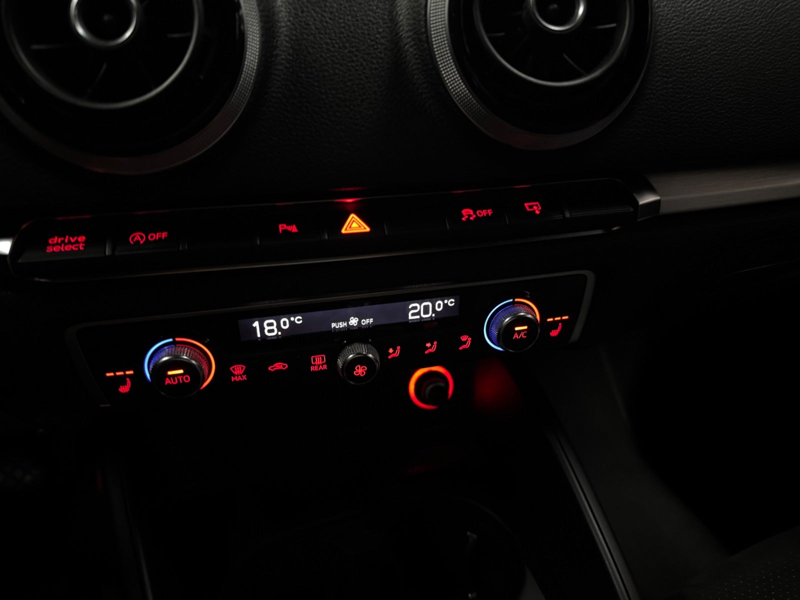Audi A3 Sedan 2.0 TDI Manual, 6-trins, 150ps, 2014