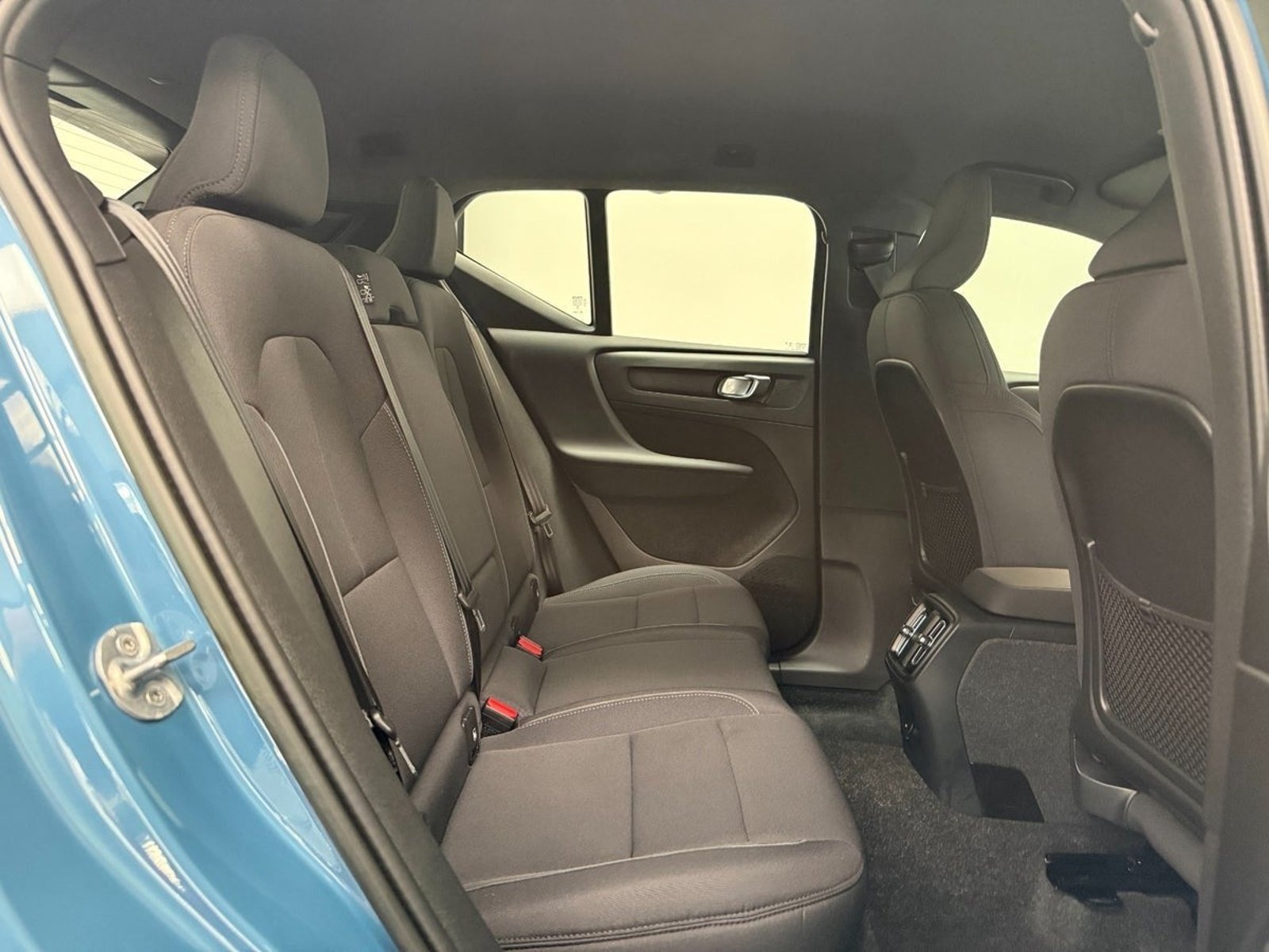 Volvo XC40 Recharge, 231ps, 2023