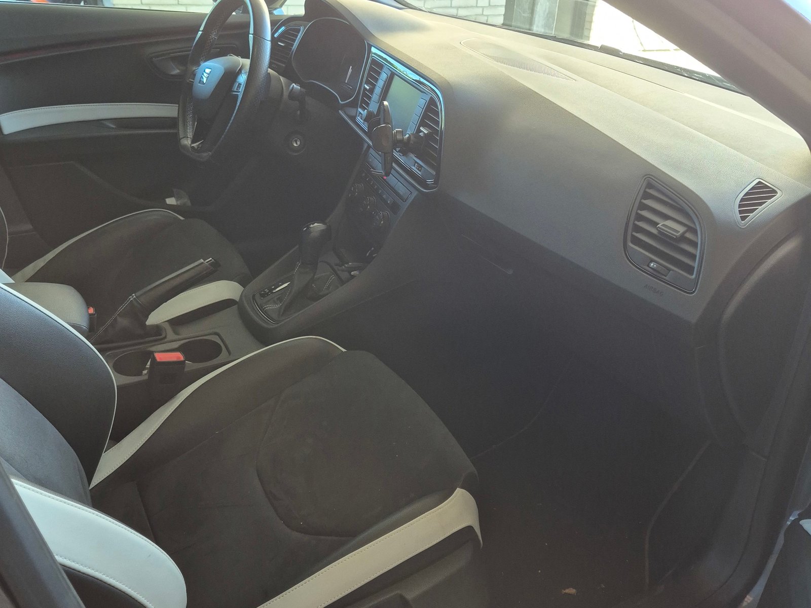 SEAT León Cupra ST 2.0 TSI DSG Sequential, 280hp, 2016