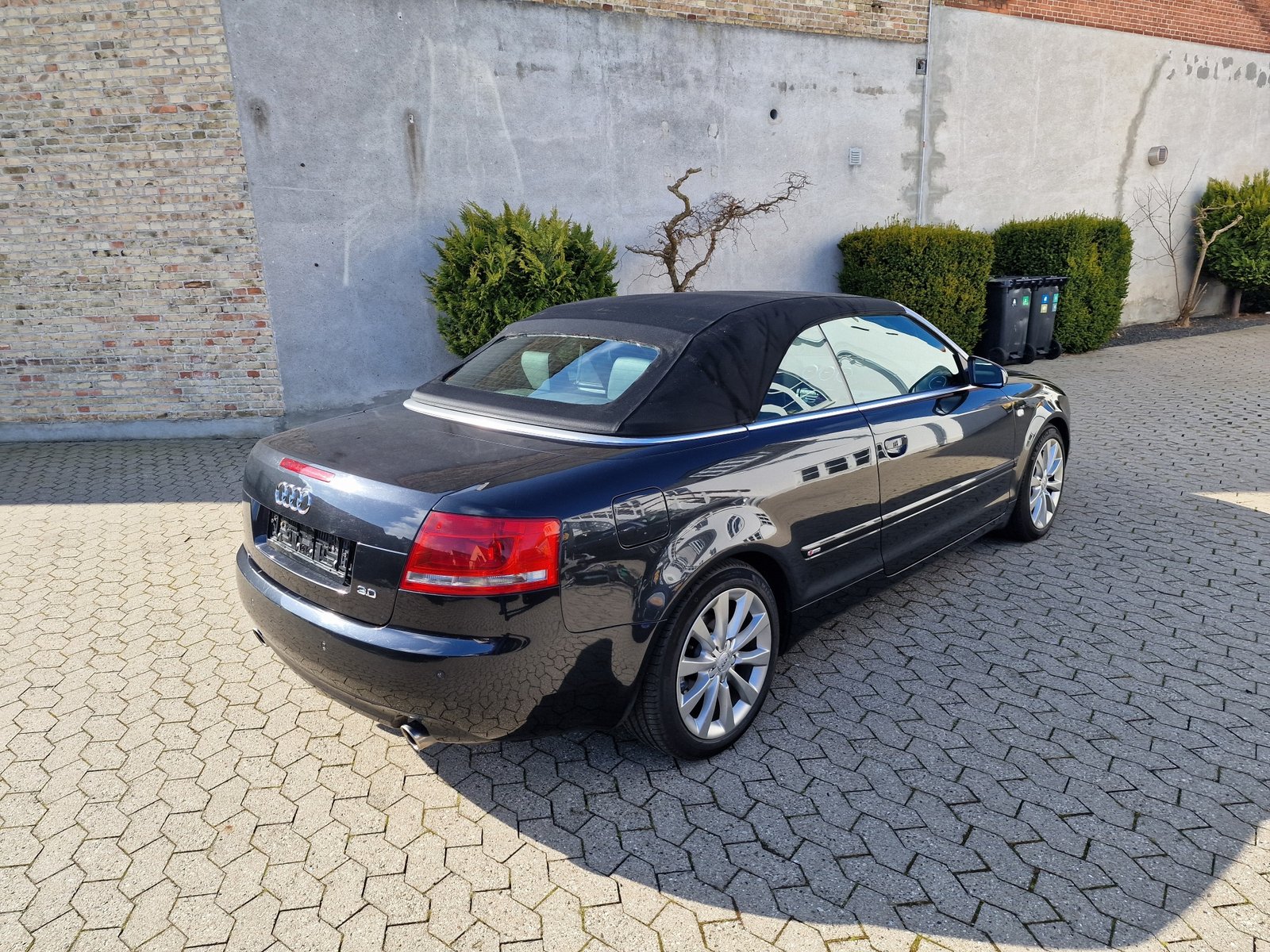 Audi A4 Cabriolet 3.0 V6 Multitronic, 220ps, 2003